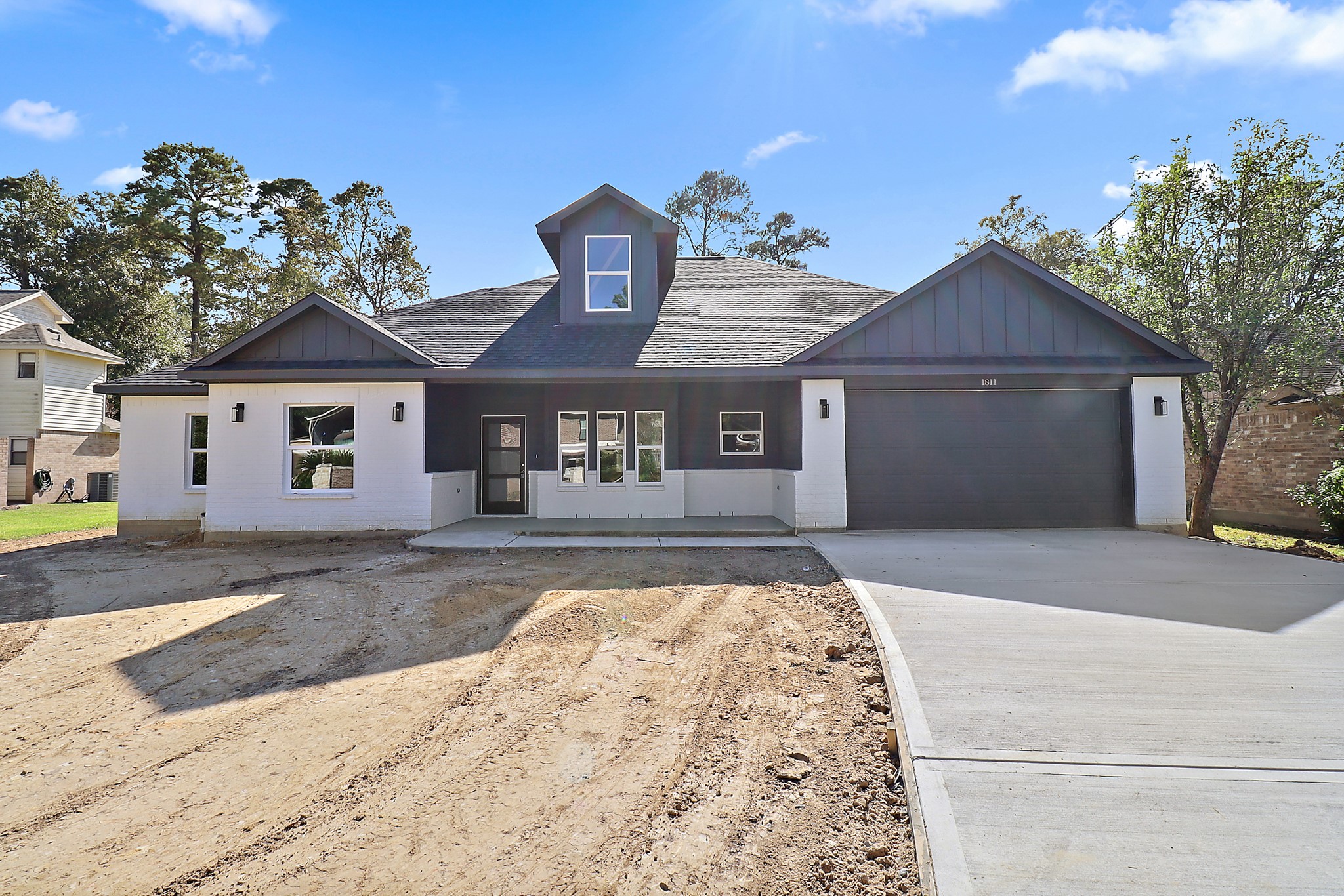 Front view of home