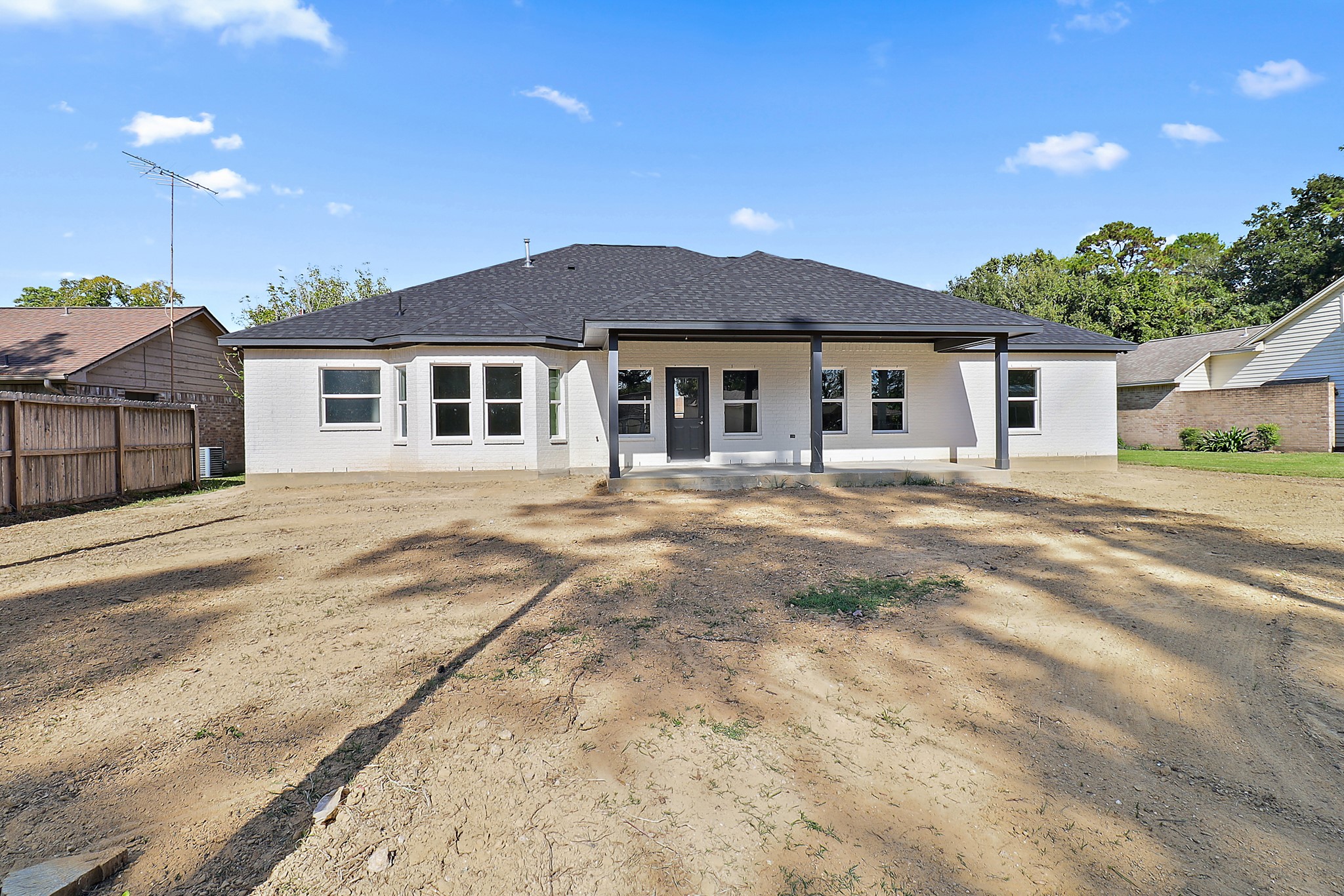 1811 Round Wind Trail, Crosby, TX 77532