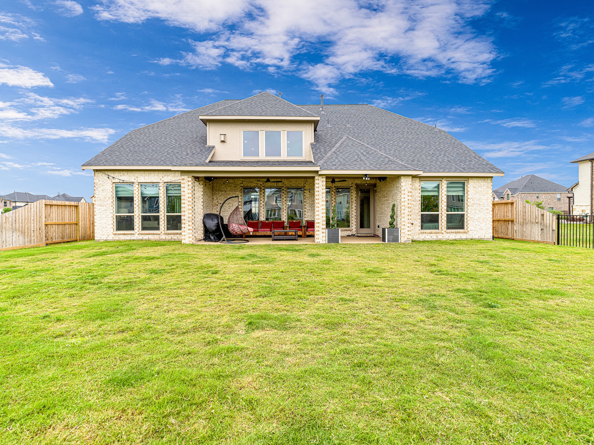 5615 Logan Ridge Lane, Fulshear, TX 77441