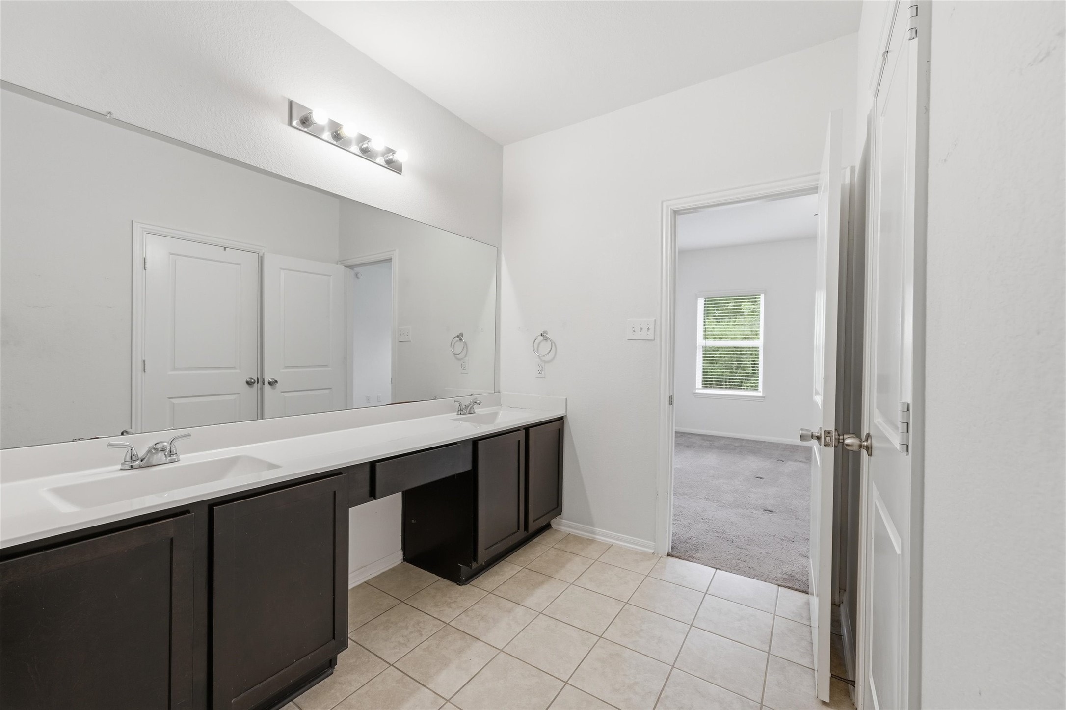 5303 Rivers Edge Drive, Richmond, TX 77469