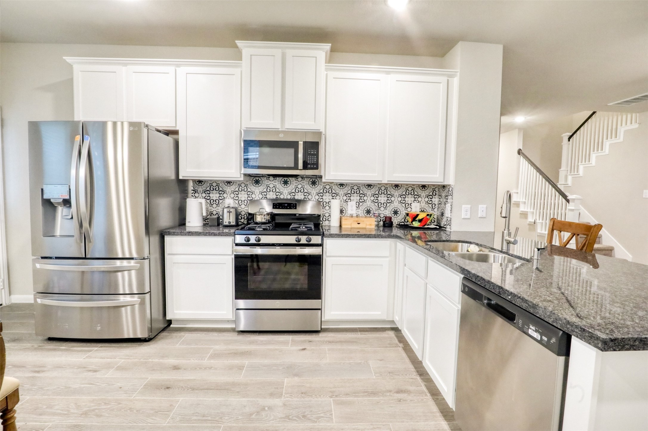 30533 Pleasant Oaks Drive, Magnolia, TX 77355