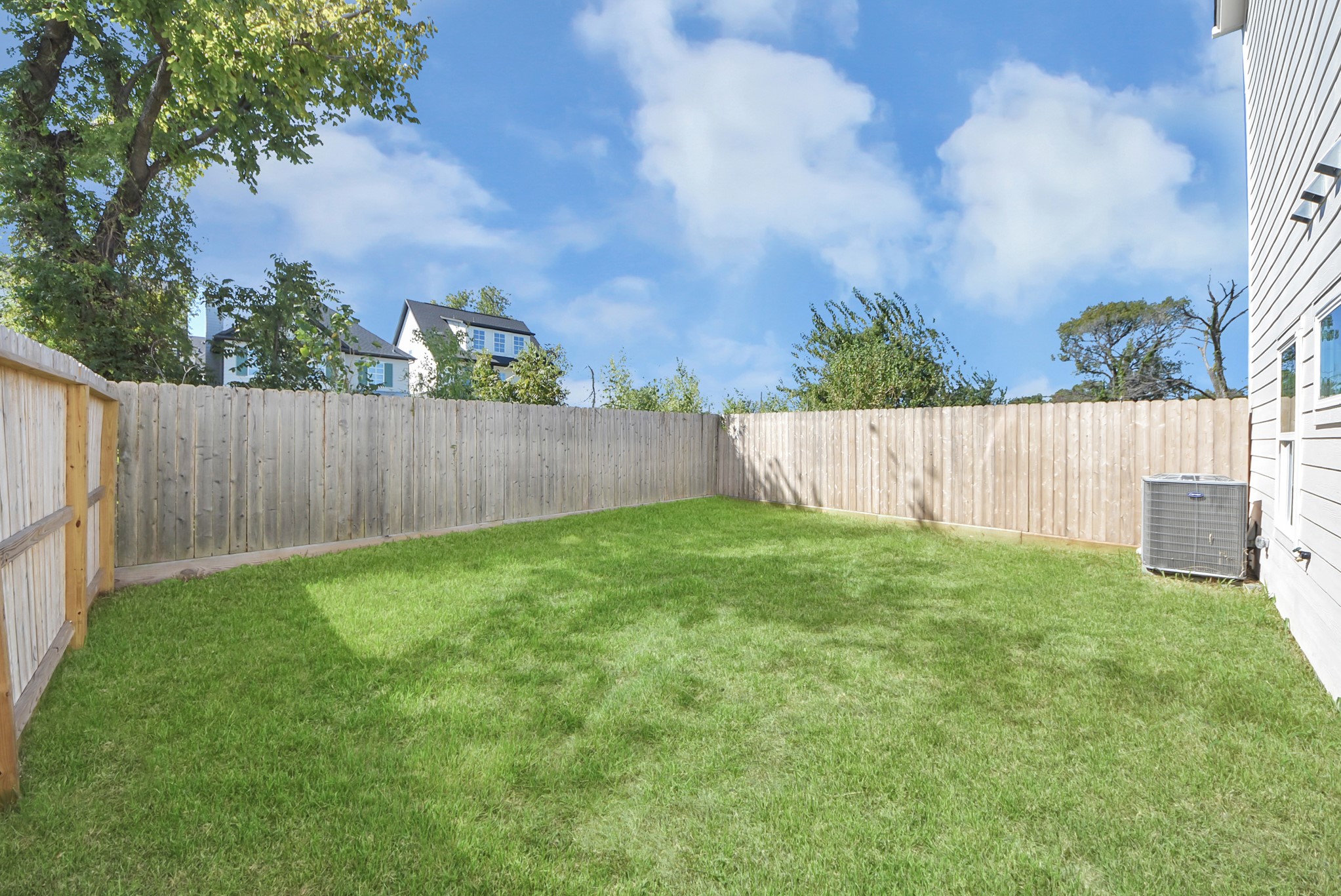 5222 Edgewood Street, Houston, TX 77011