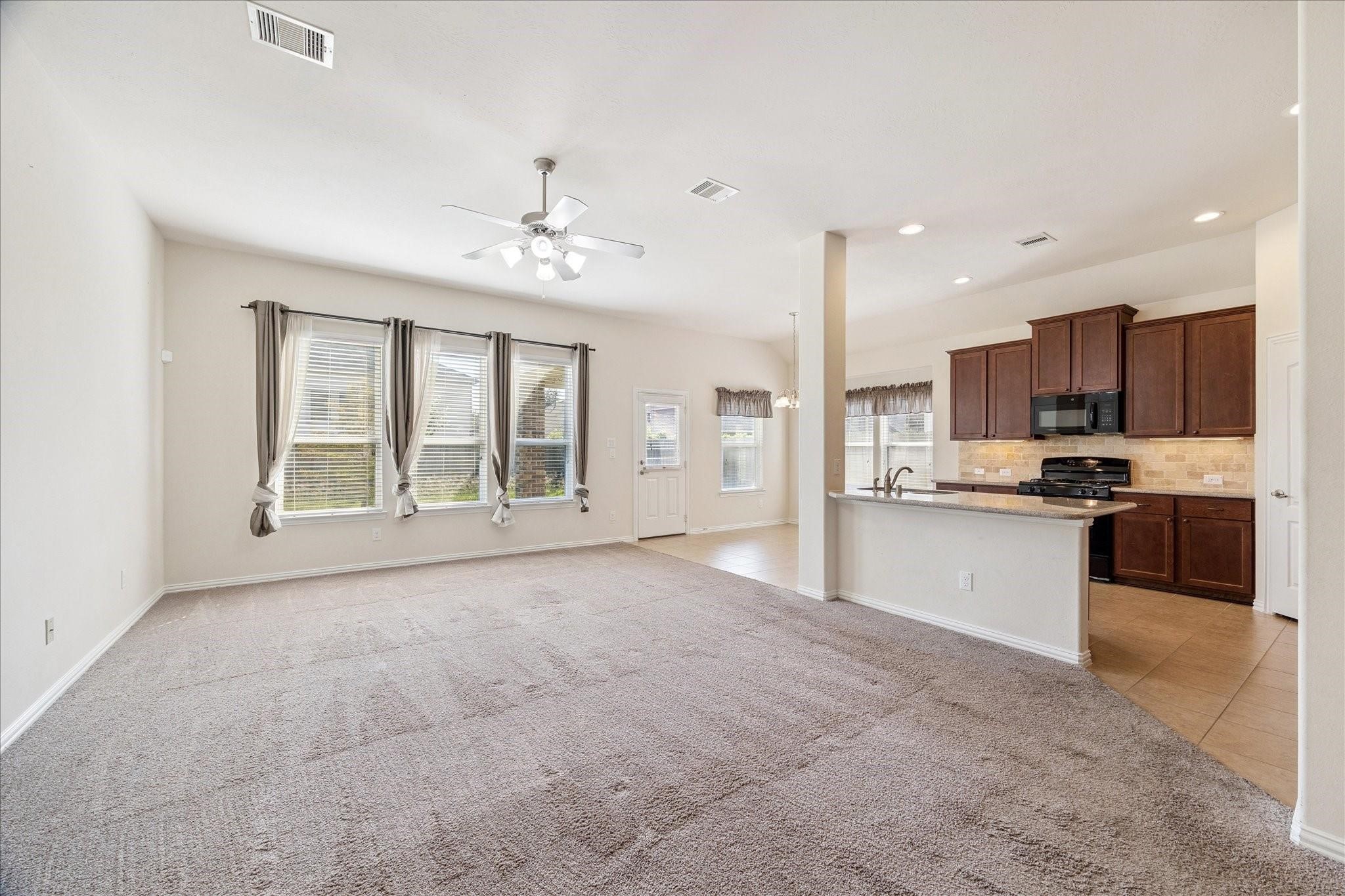 205 Brookwood Park Lane, Dickinson, TX 77539