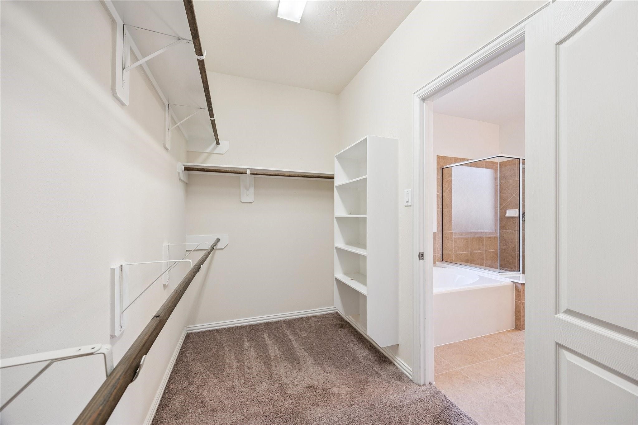 205 Brookwood Park Lane, Dickinson, TX 77539