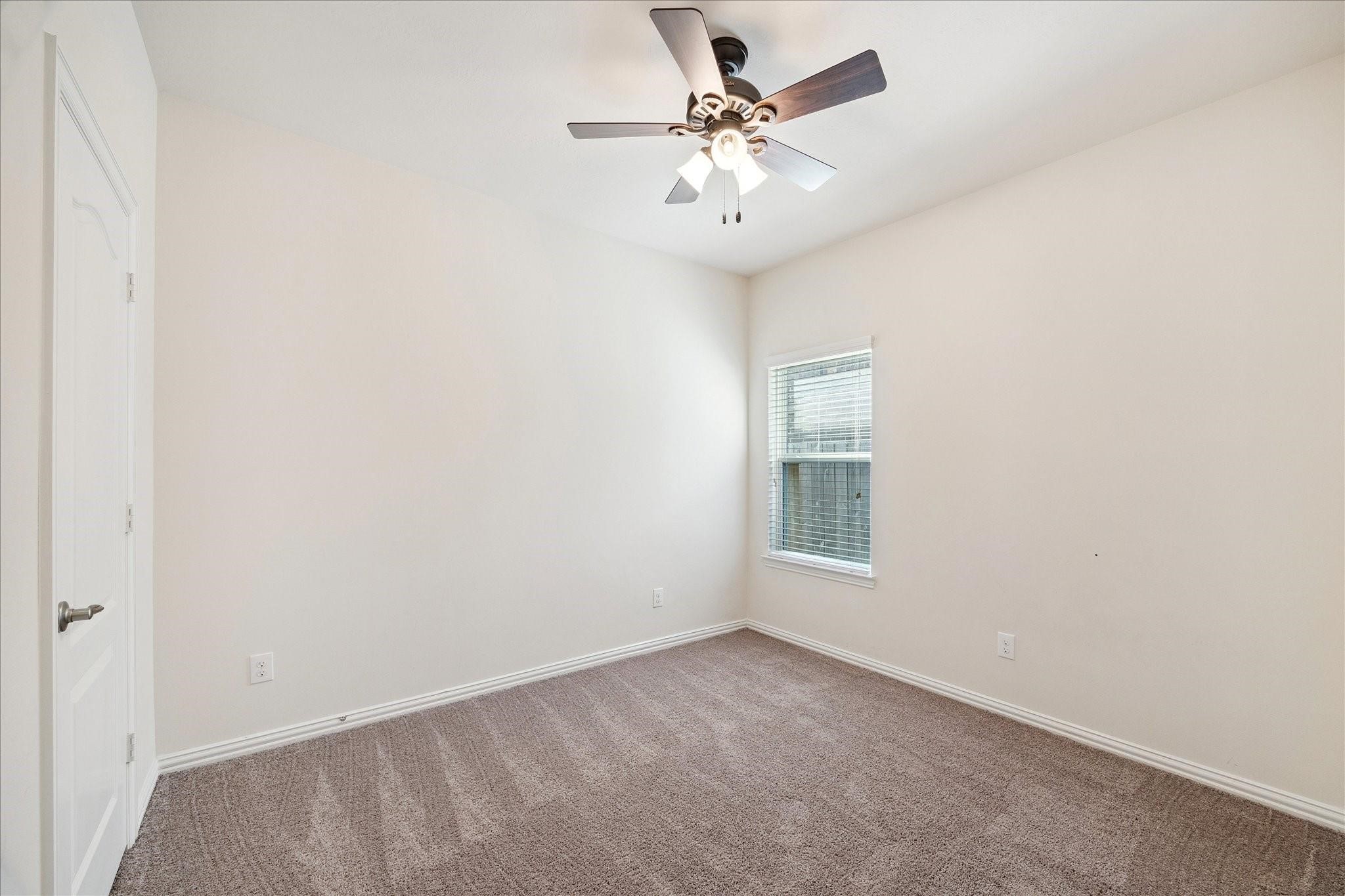 205 Brookwood Park Lane, Dickinson, TX 77539