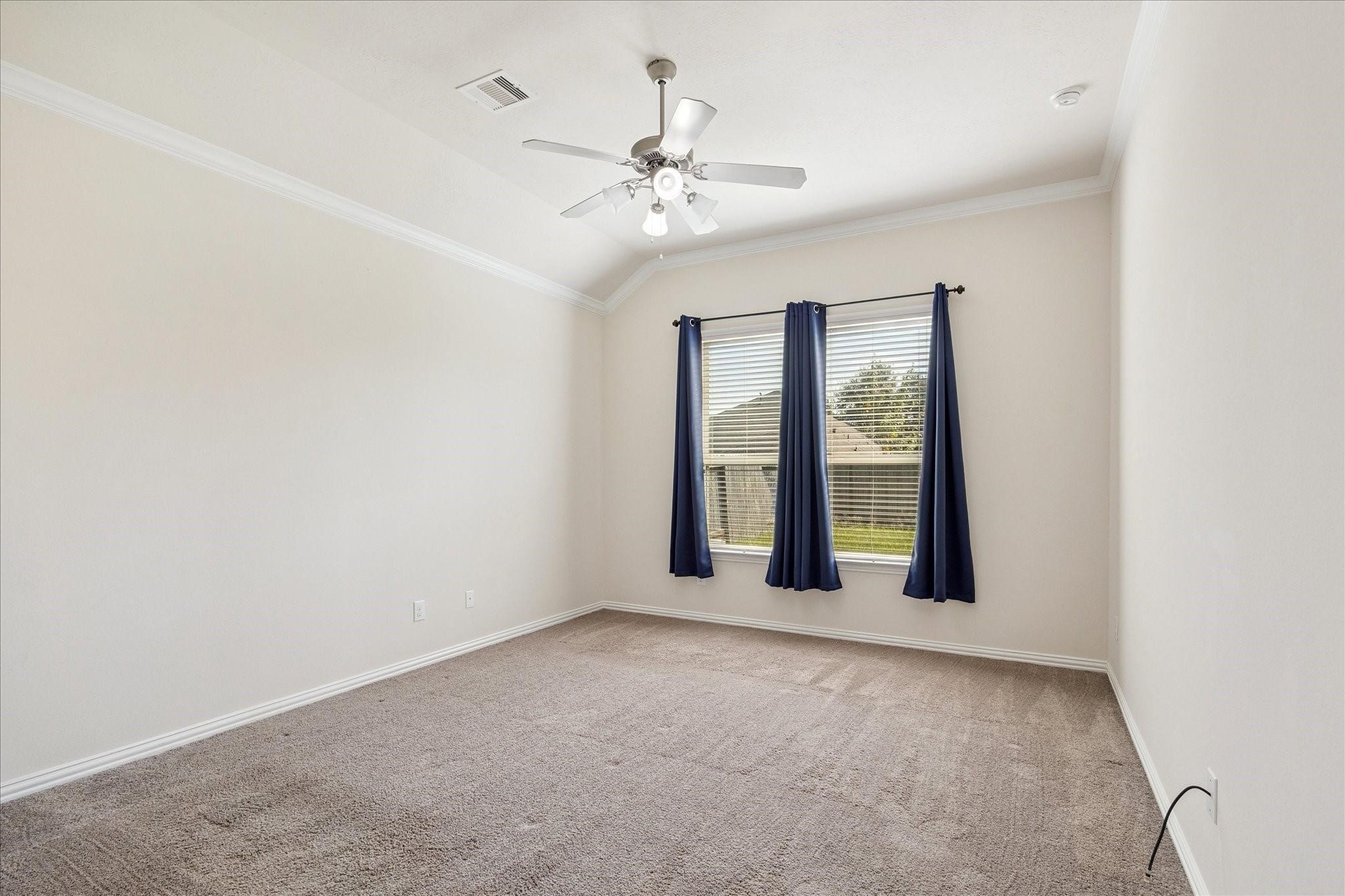 205 Brookwood Park Lane, Dickinson, TX 77539