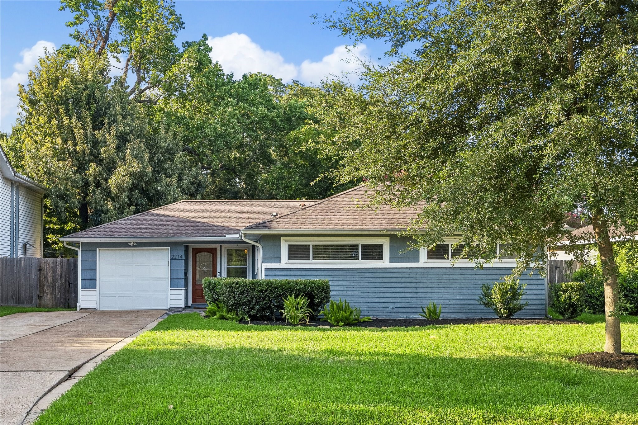 Manicured landscaping and mature shade trees create inviting curb appeal from the moment you arrive. Single story living in a well established neighborhood combines timeless character with everyday convenience. Manicured landscaping and mature shade trees create inviting curb appeal from the moment you arrive. Single story living in a well established neighborhood combines timeless character with everyday convenience.
