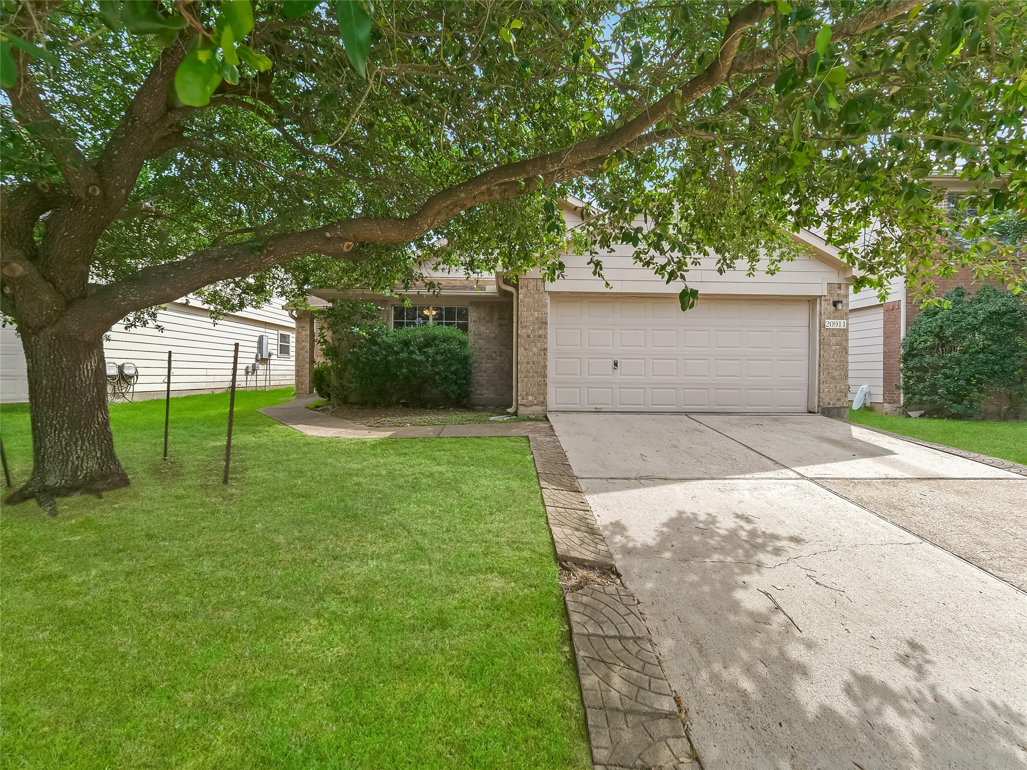 Front exterior view of the property.