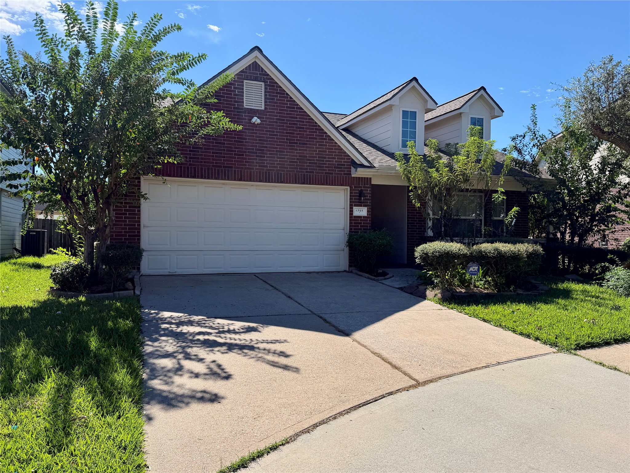 6315 S Wintersage Lane, Houston, TX 77066