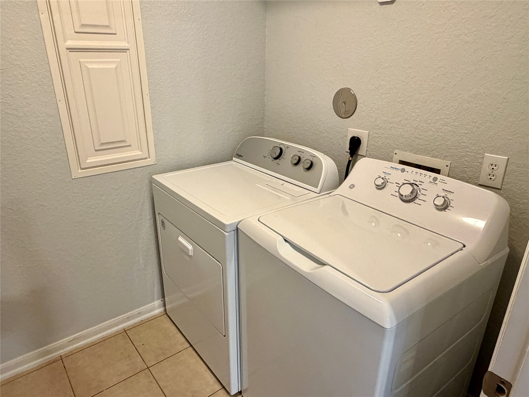 6315 S Wintersage Lane, Houston, TX 77066