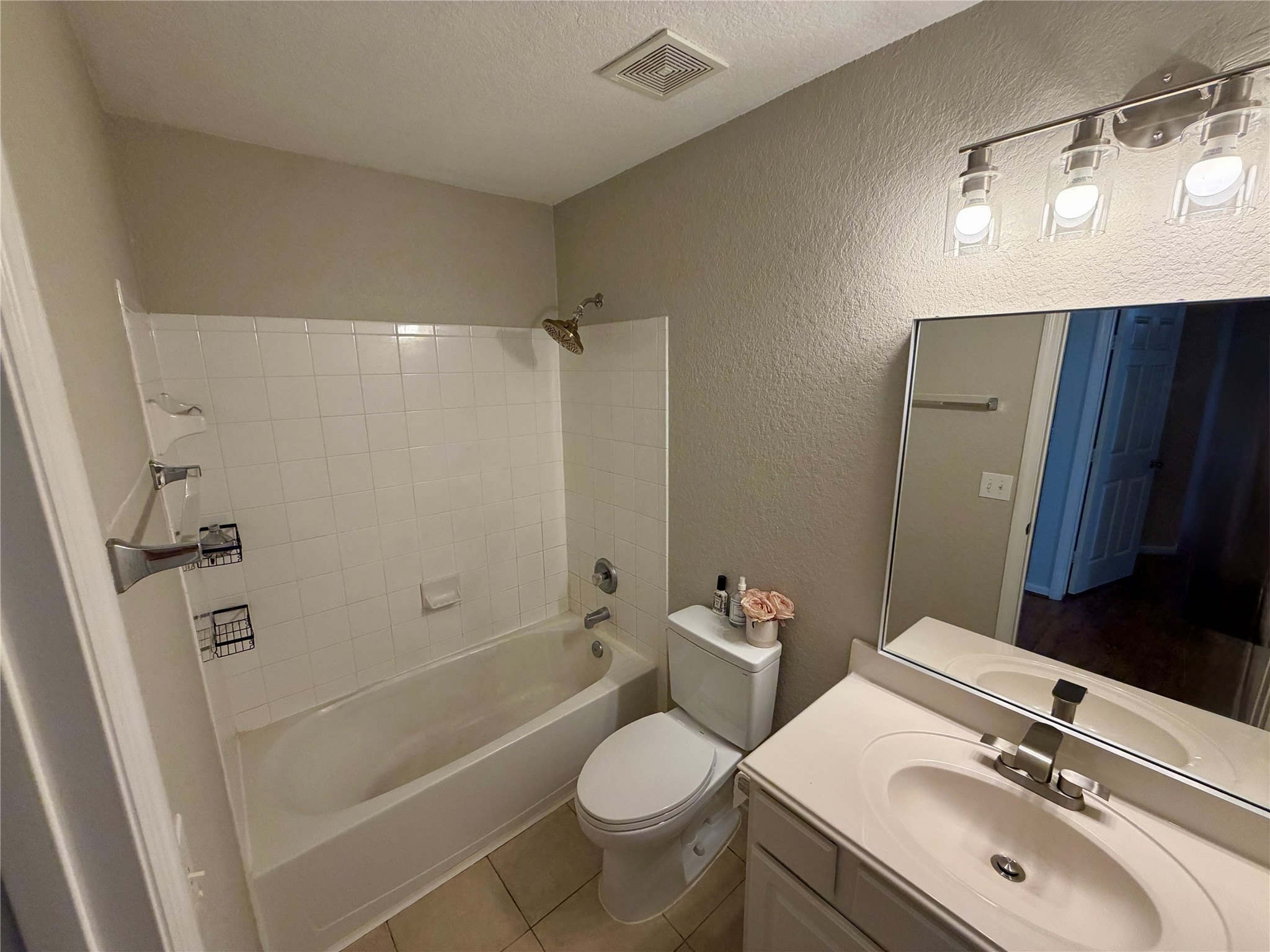 6315 S Wintersage Lane, Houston, TX 77066