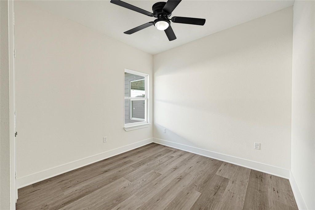 7957 Booker Street, #B, Houston, TX 77028