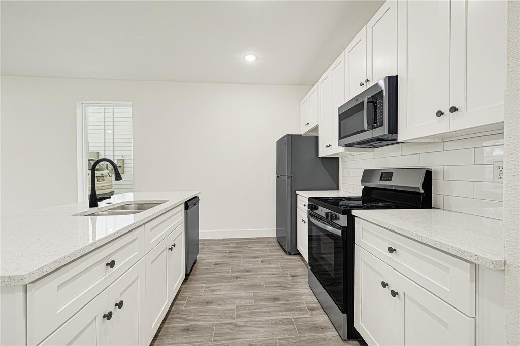7957 Booker Street, #B, Houston, TX 77028