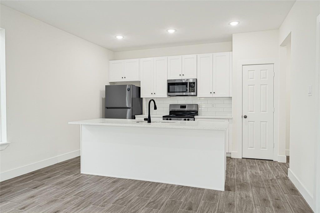 7957 Booker Street, #B, Houston, TX 77028 7957 Booker Street, #B, Houston, TX 77028