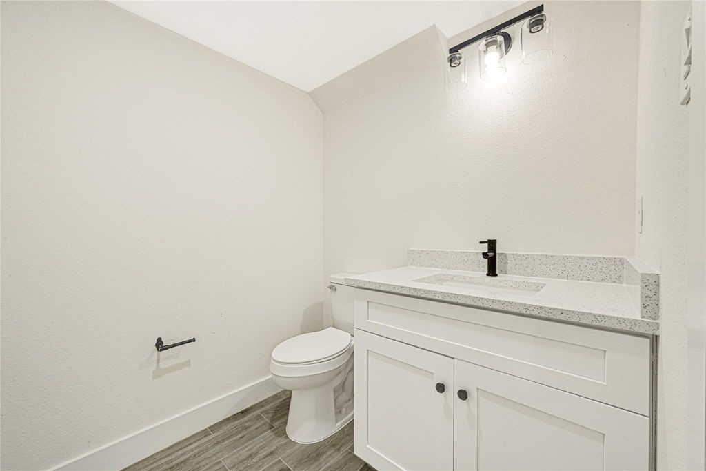 7957 Booker Street, #B, Houston, TX 77028