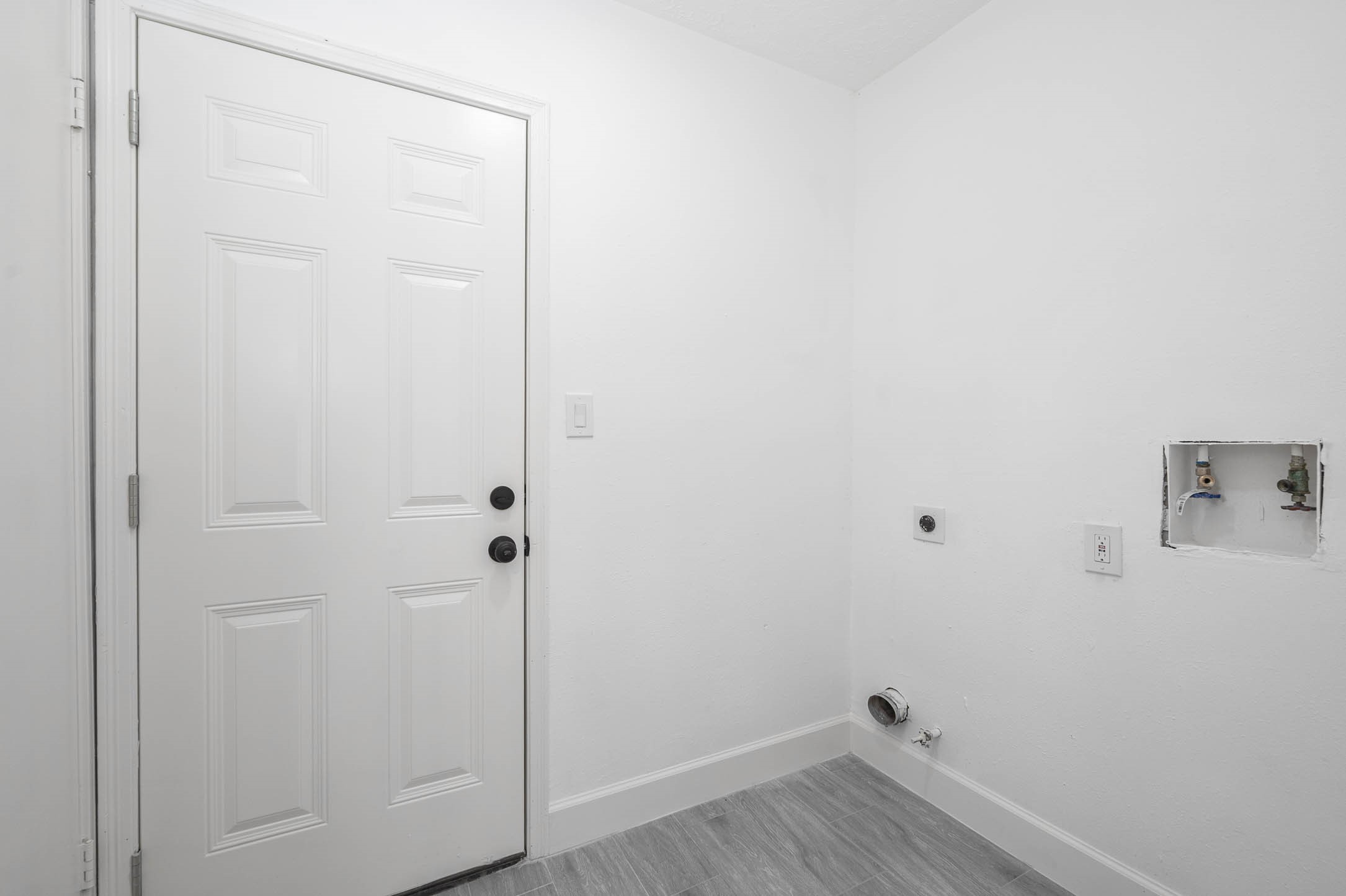 2038 Lexington Woods Drive, Spring, TX 77373