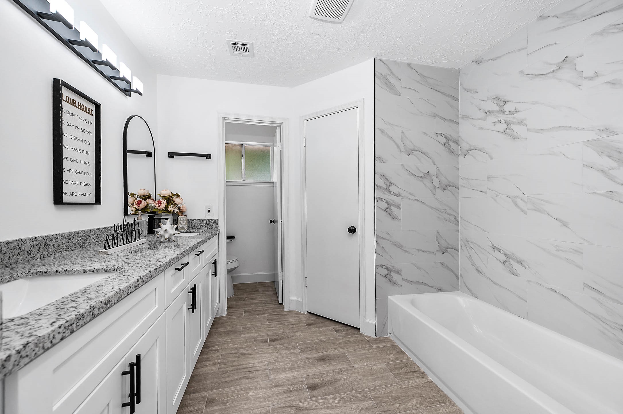 2038 Lexington Woods Drive, Spring, TX 77373