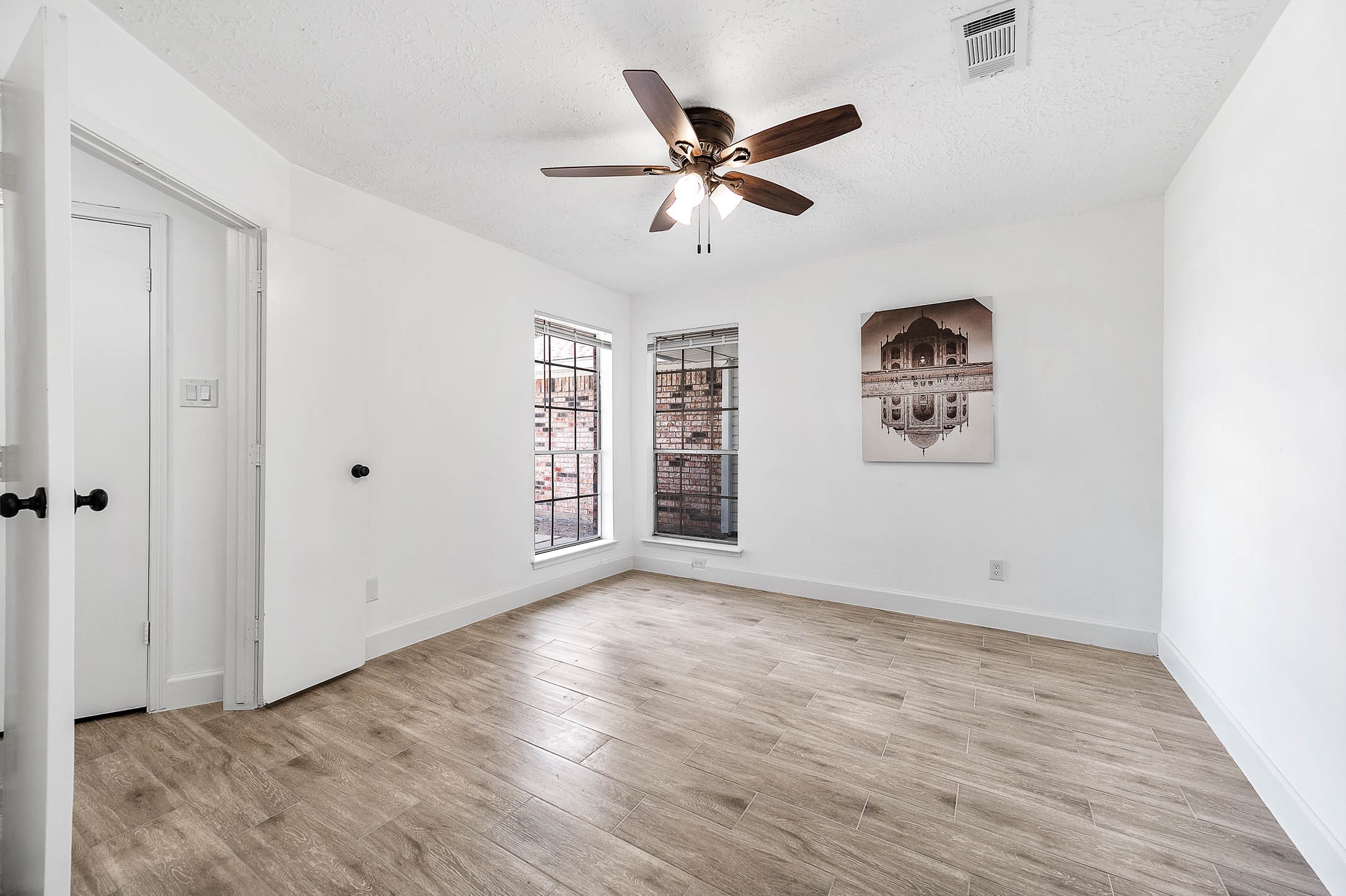 2038 Lexington Woods Drive, Spring, TX 77373