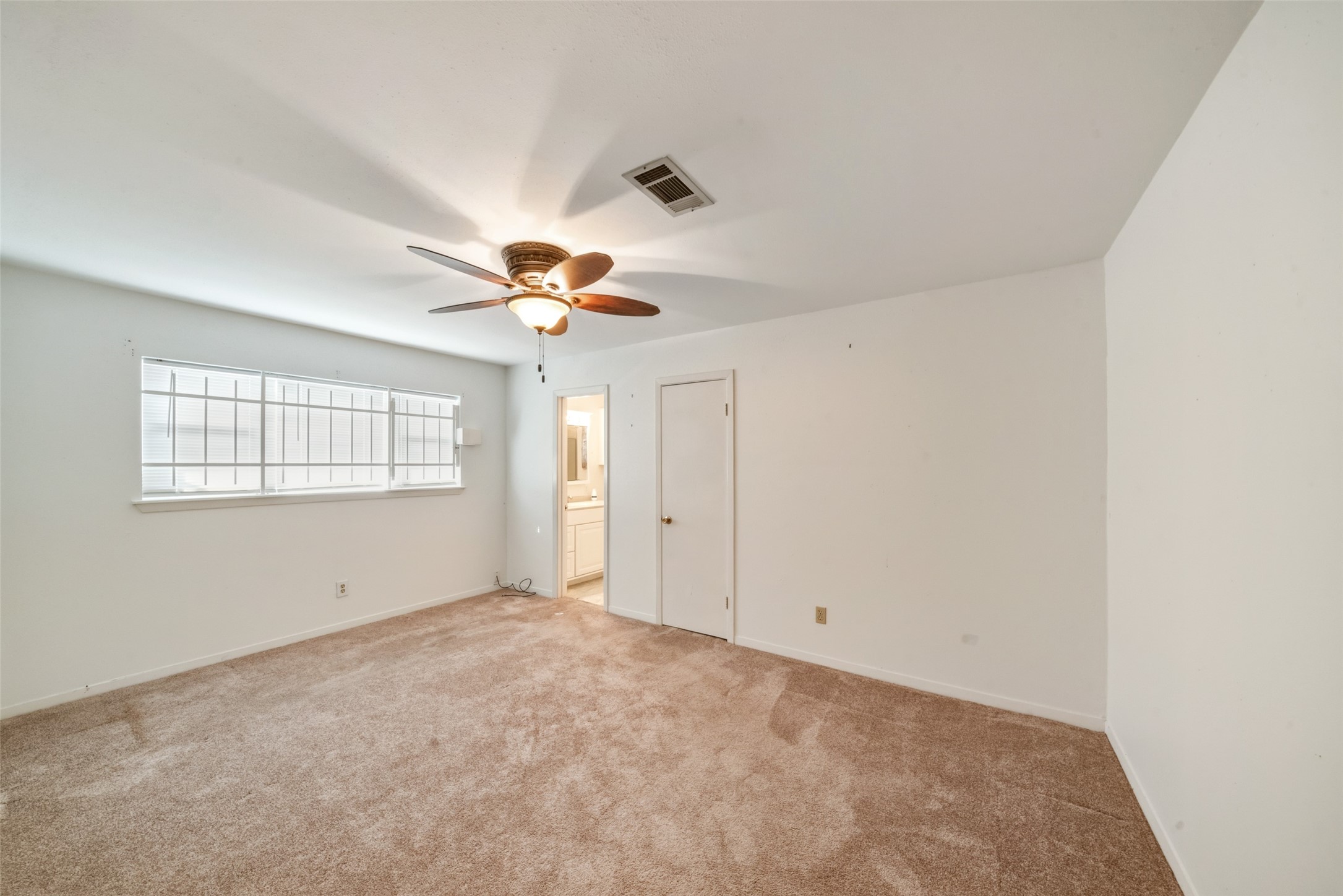 7835 Royalwood Drive, Houston, TX 77049