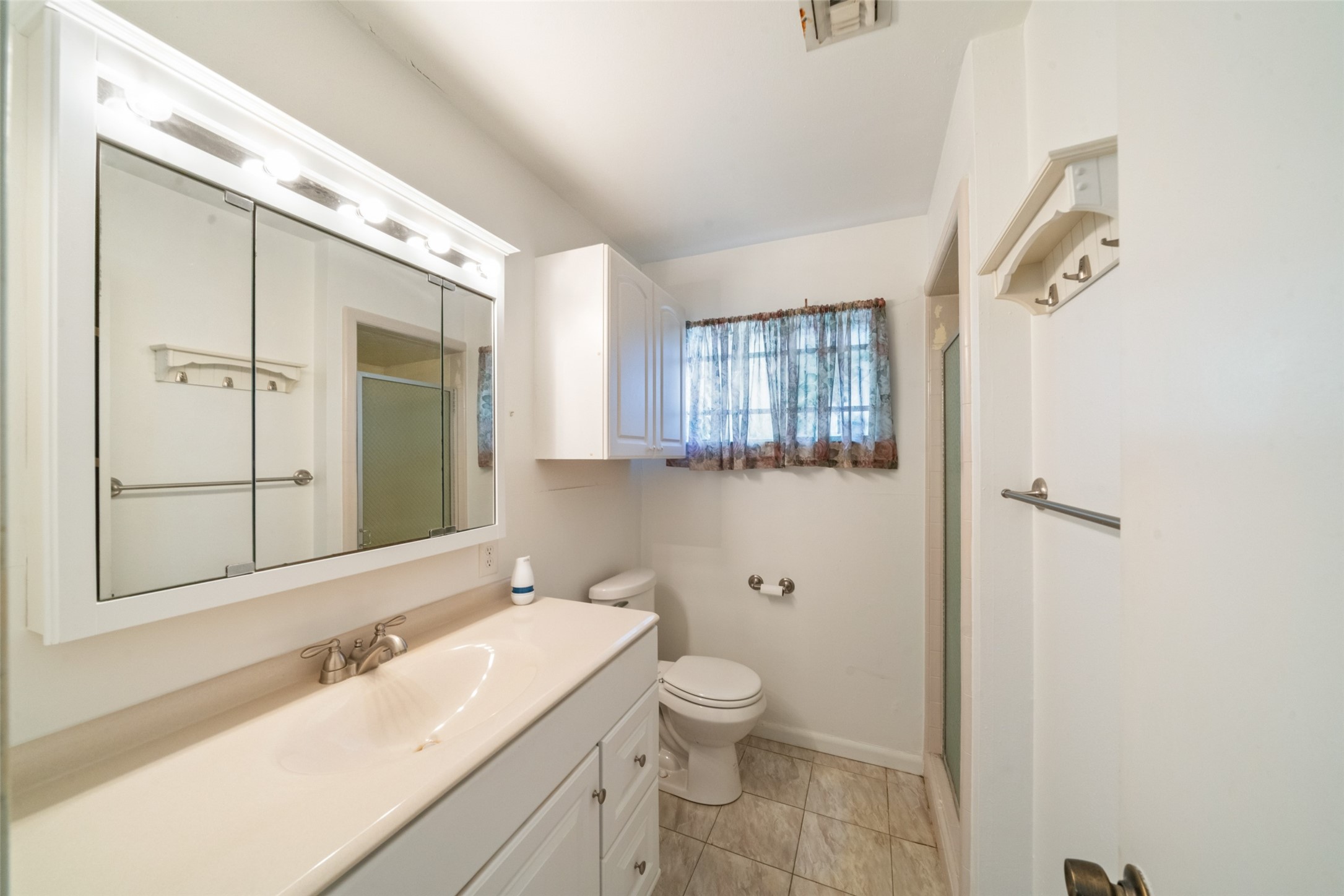 7835 Royalwood Drive, Houston, TX 77049
