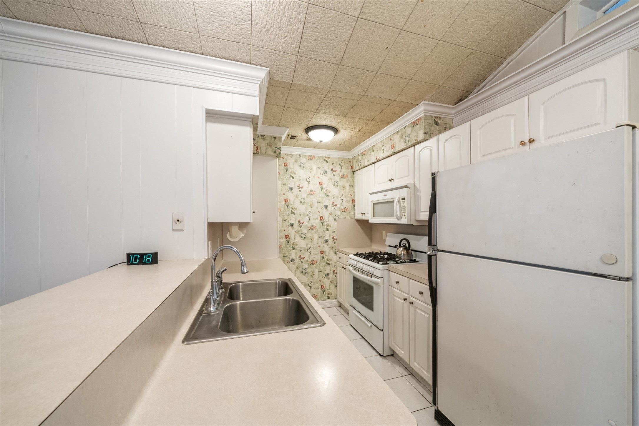 7835 Royalwood Drive, Houston, TX 77049