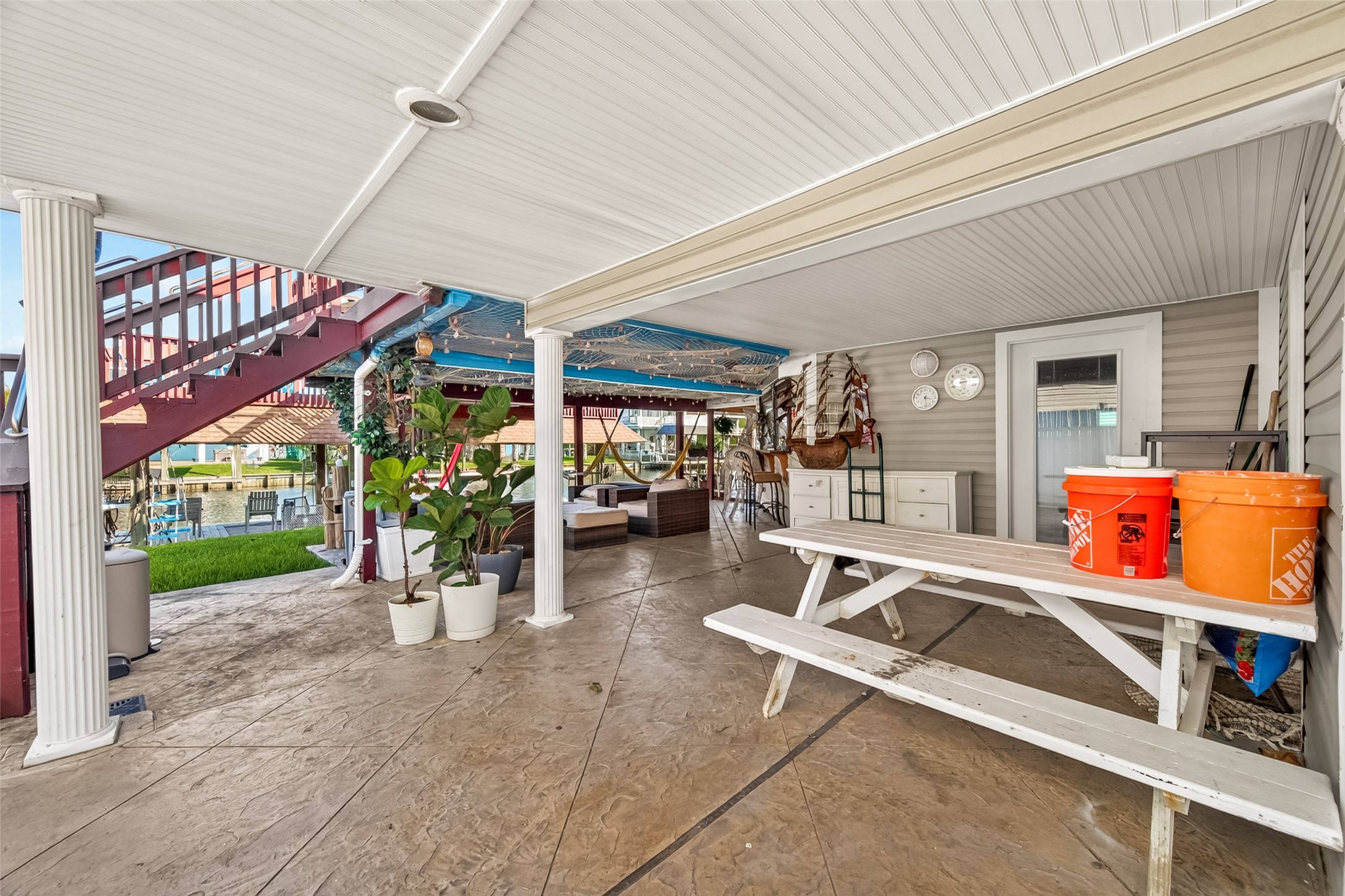 638 Warsaw Street, Hitchcock, TX 77563