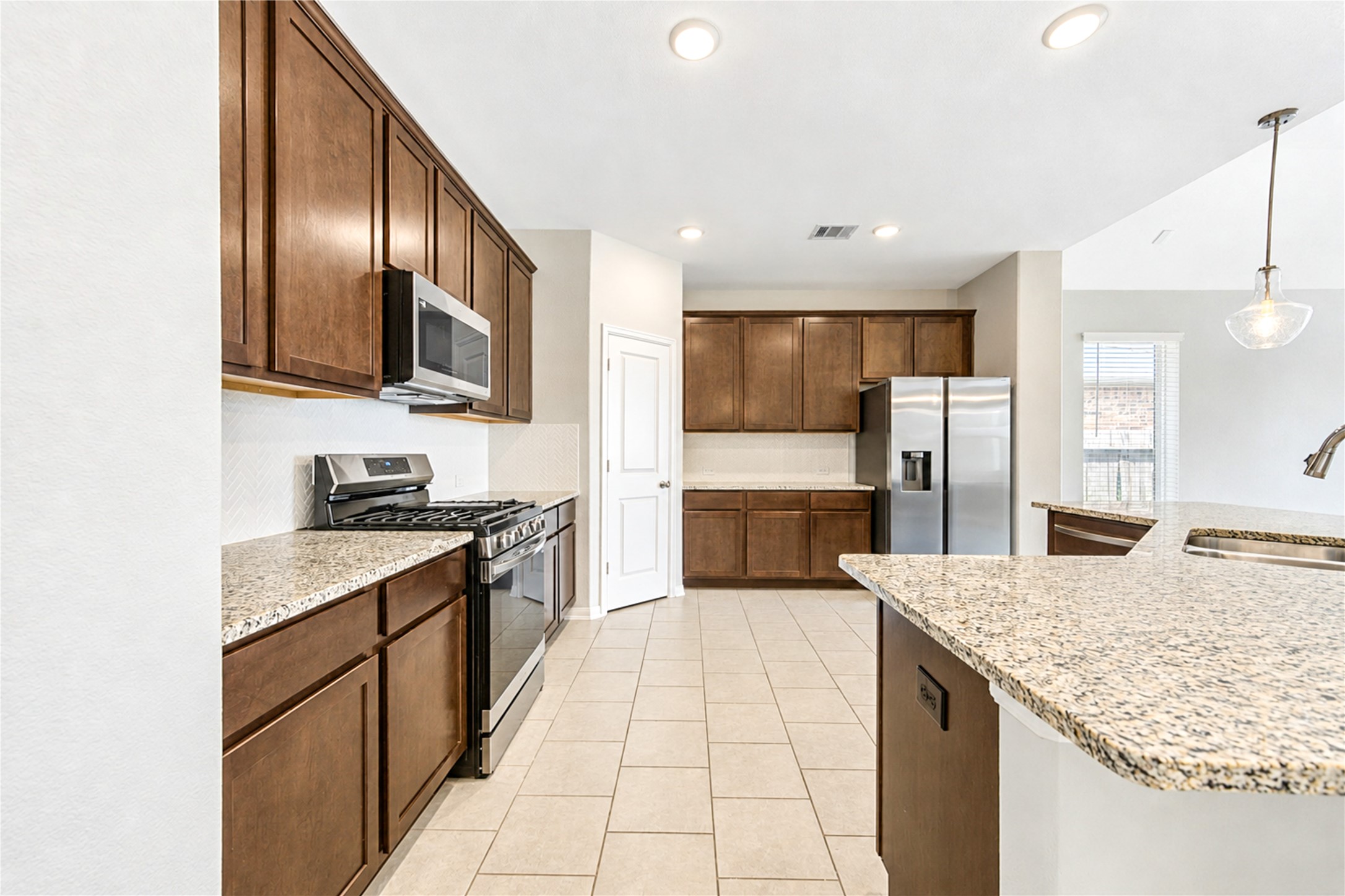 4430 Painted Bunting Lane, Baytown, TX 77521