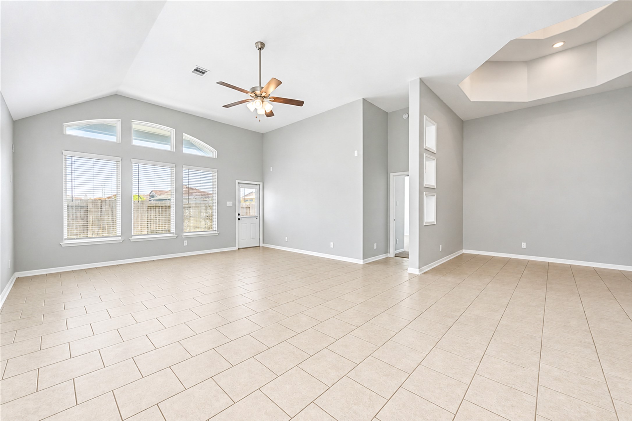 4430 Painted Bunting Lane, Baytown, TX 77521