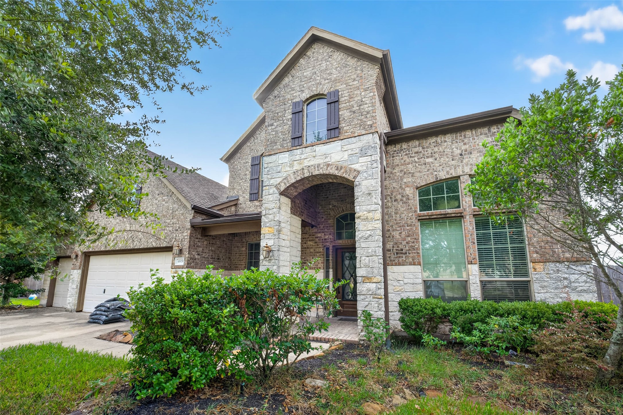 4819 Sabero Lane, League City, TX 77573 4819 Sabero Lane, League City, TX 77573
