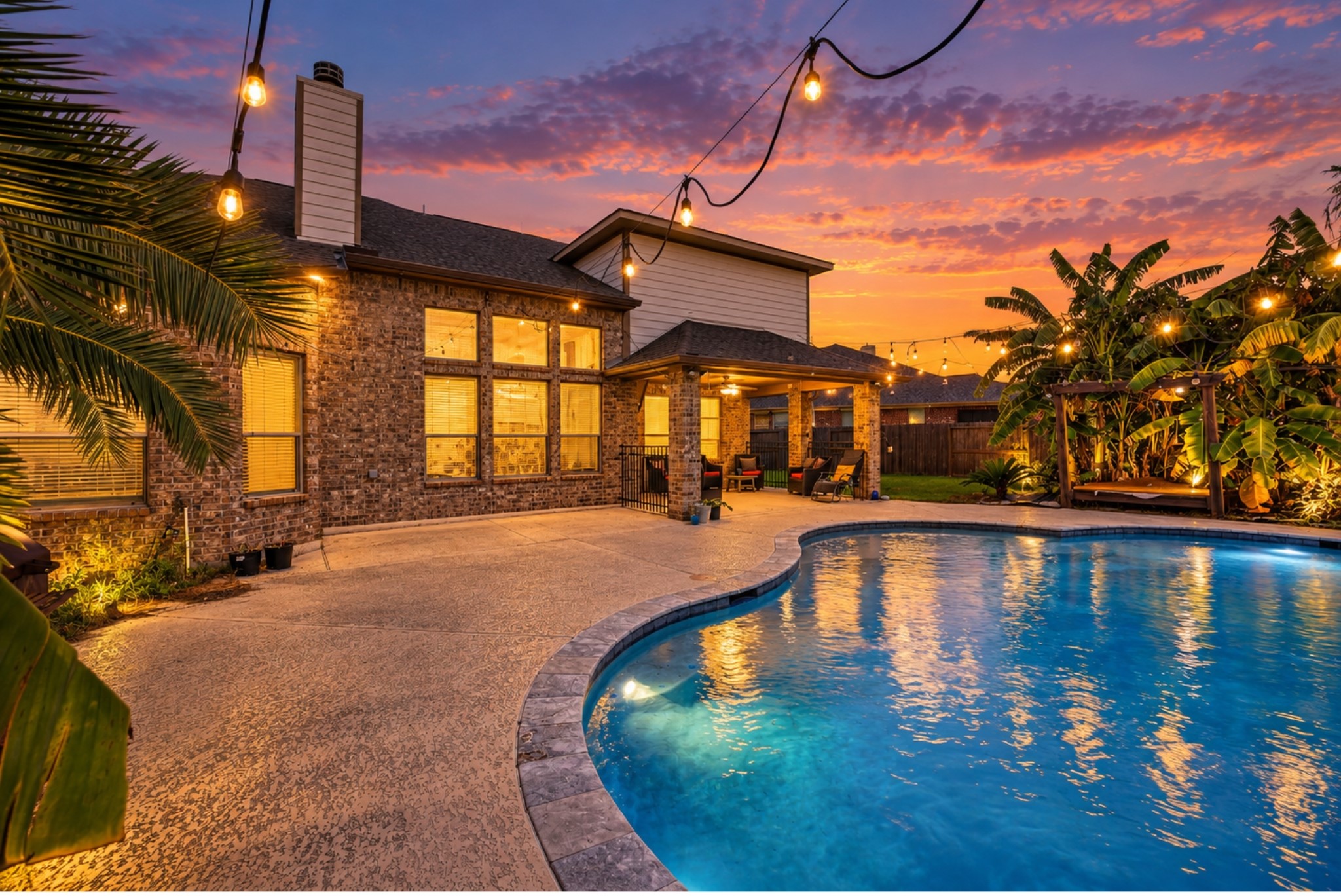 4819 Sabero Lane, League City, TX 77573 4819 Sabero Lane, League City, TX 77573