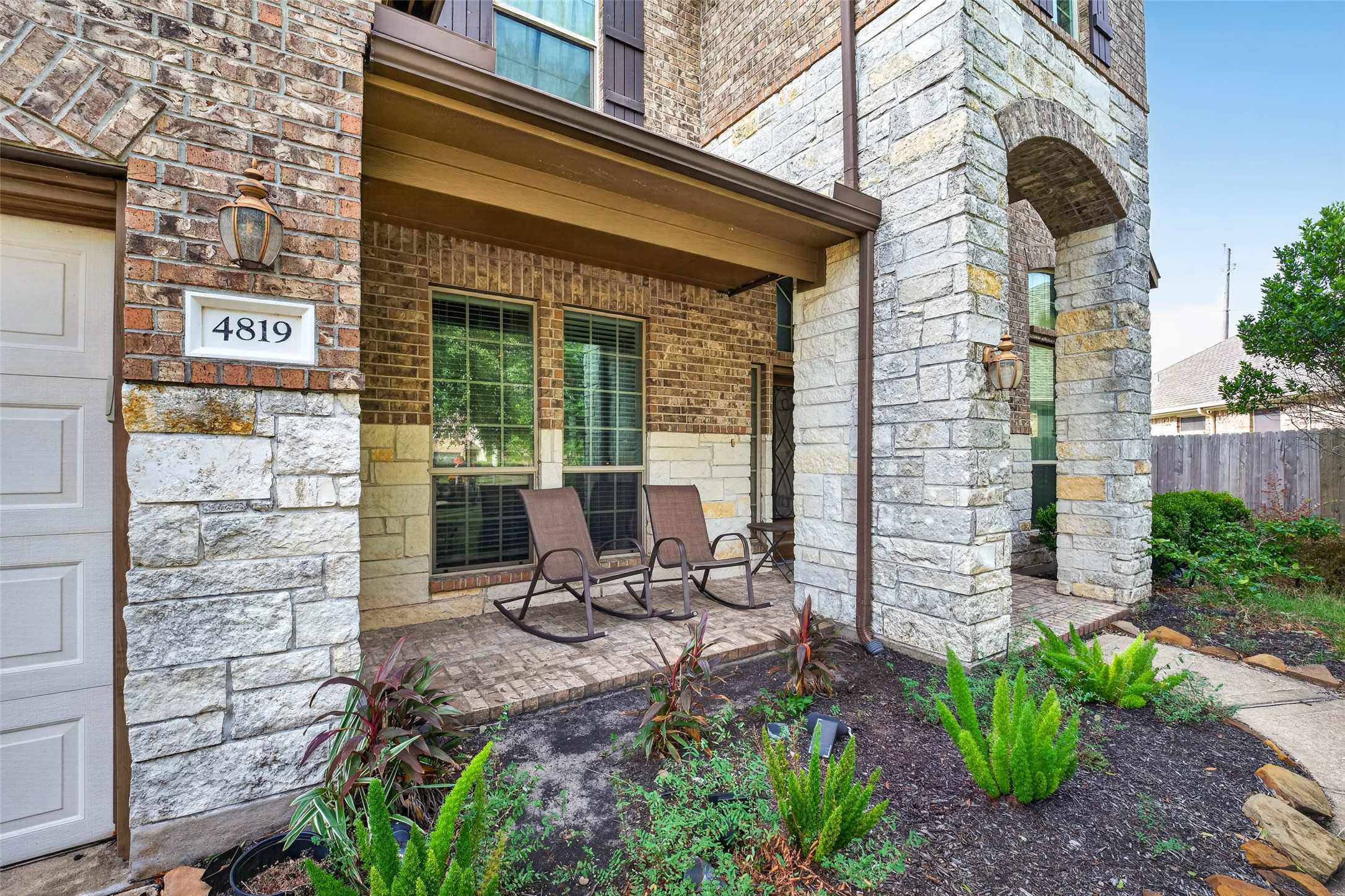 4819 Sabero Lane, League City, TX 77573