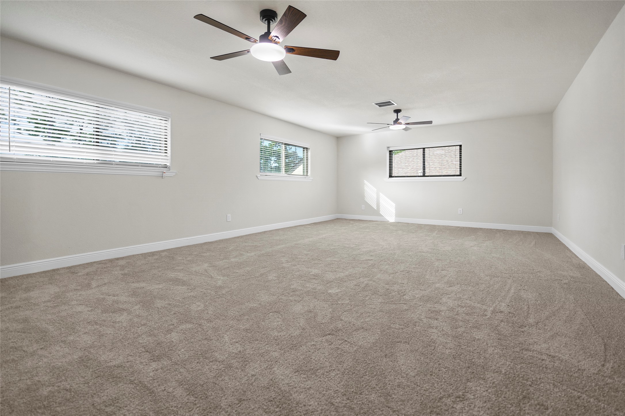 4th Bedroom - 2nd floor