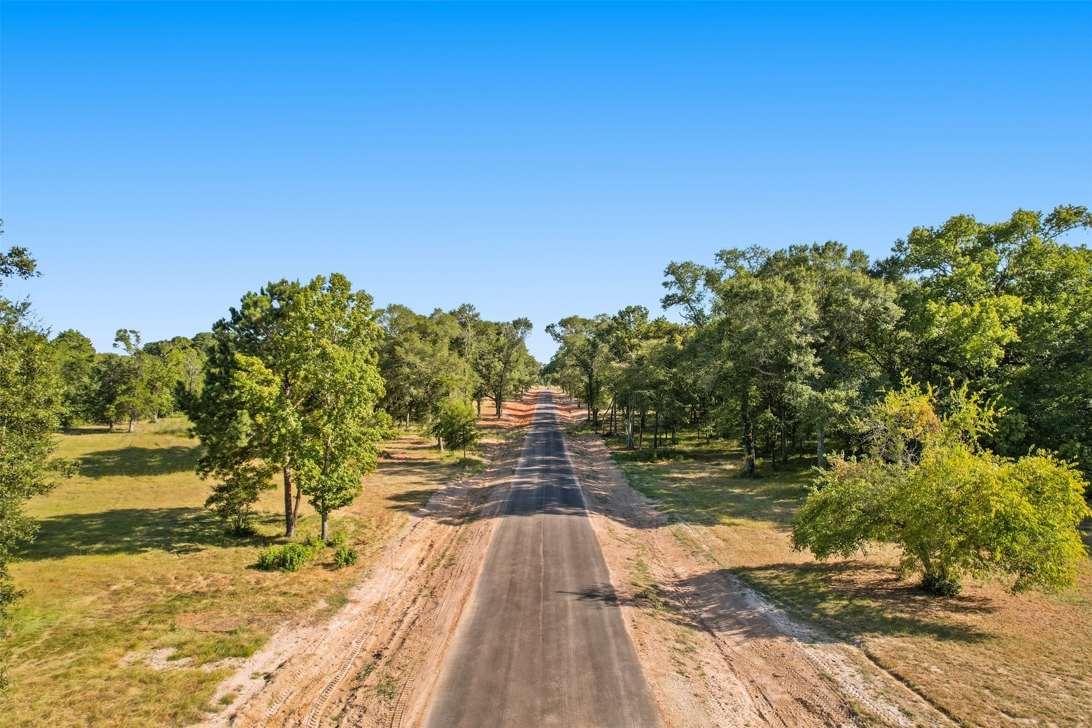 18200 Woodstream Crossing Road, Montgomery, TX 77316