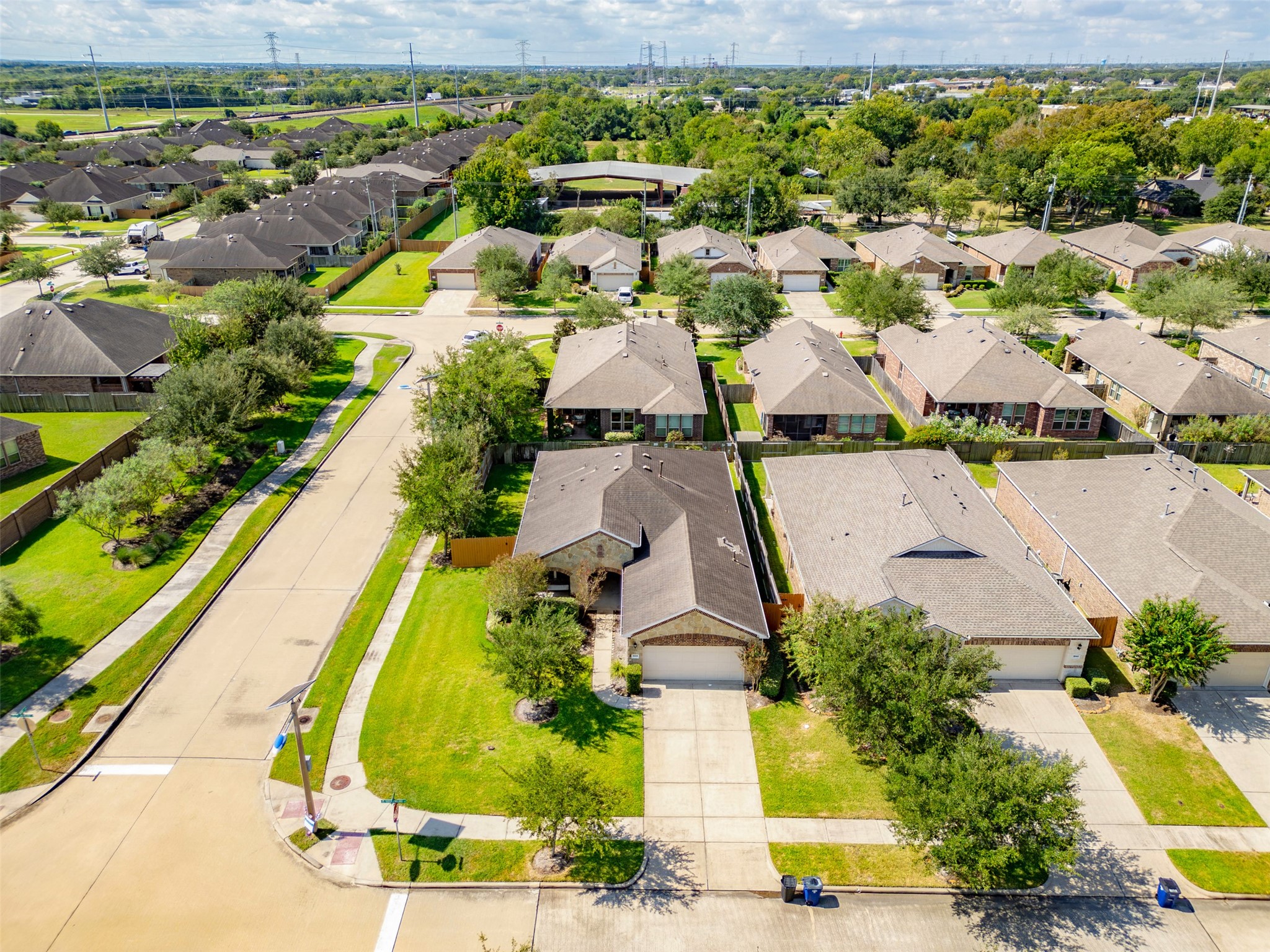 1546 Tuscan Village Drive, League City, TX 77573