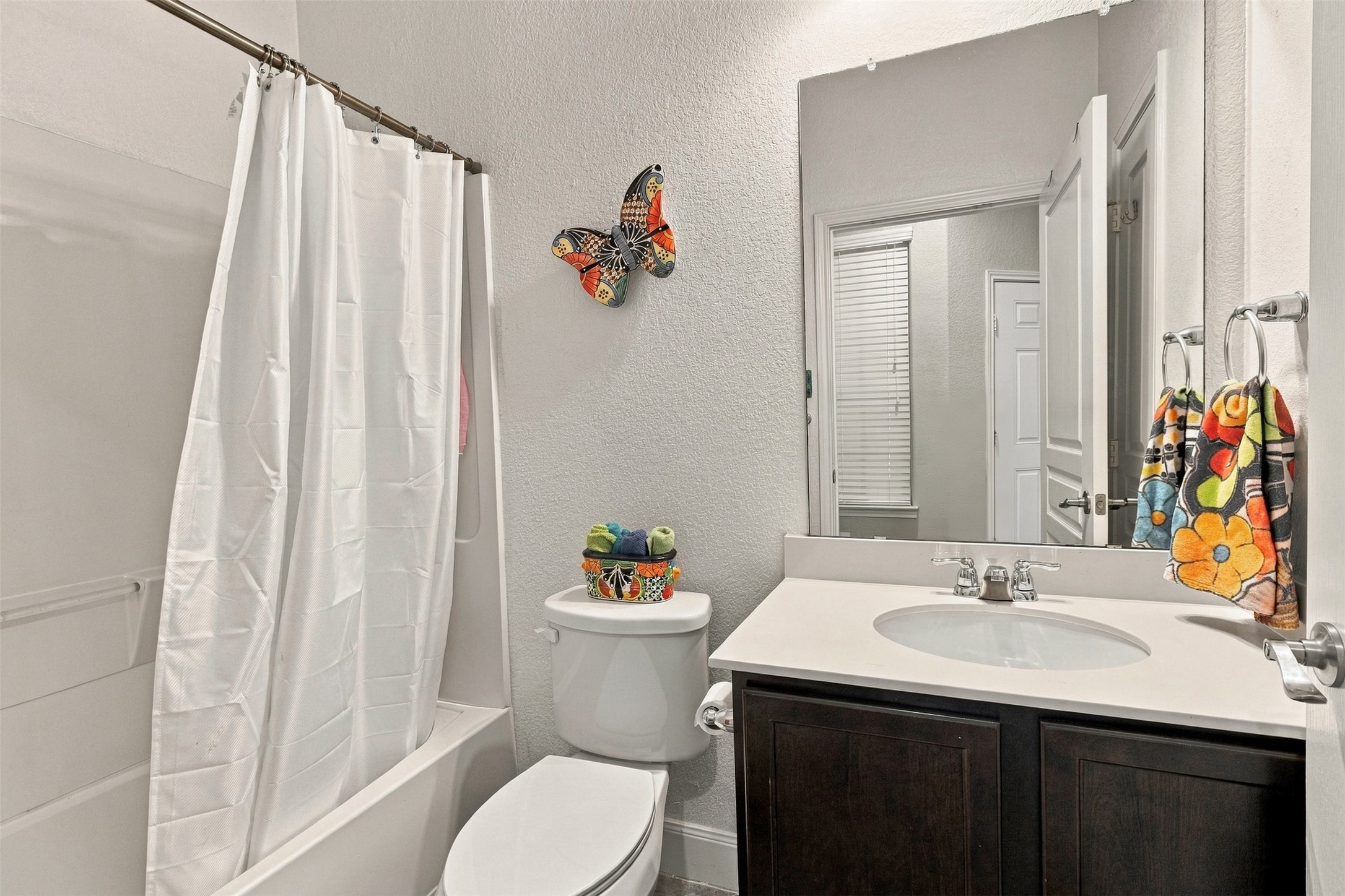 1546 Tuscan Village Drive, League City, TX 77573