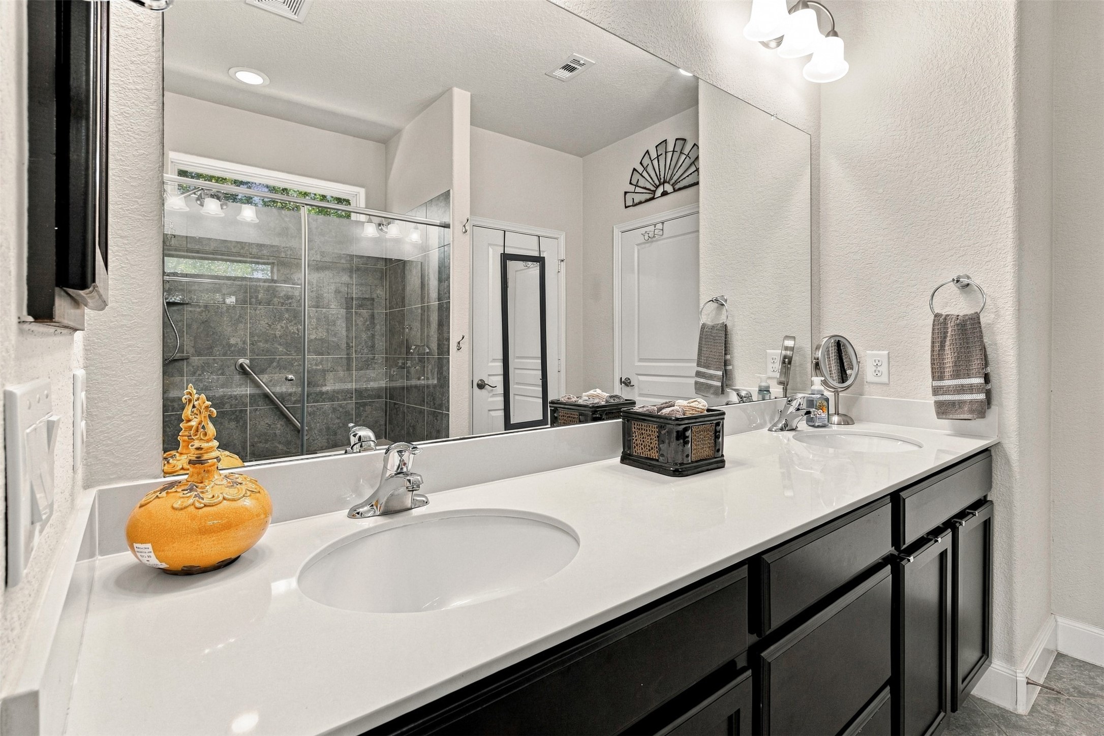 1546 Tuscan Village Drive, League City, TX 77573