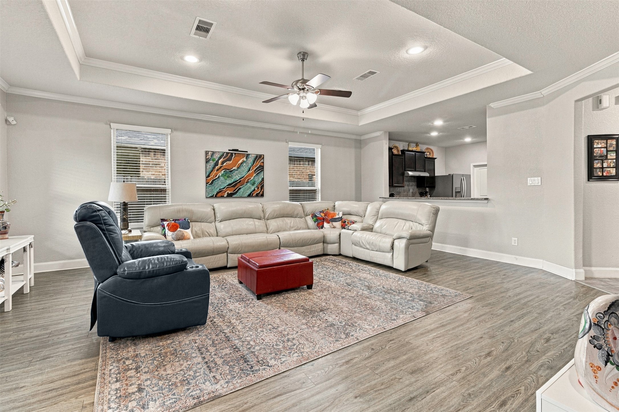 1546 Tuscan Village Drive, League City, TX 77573