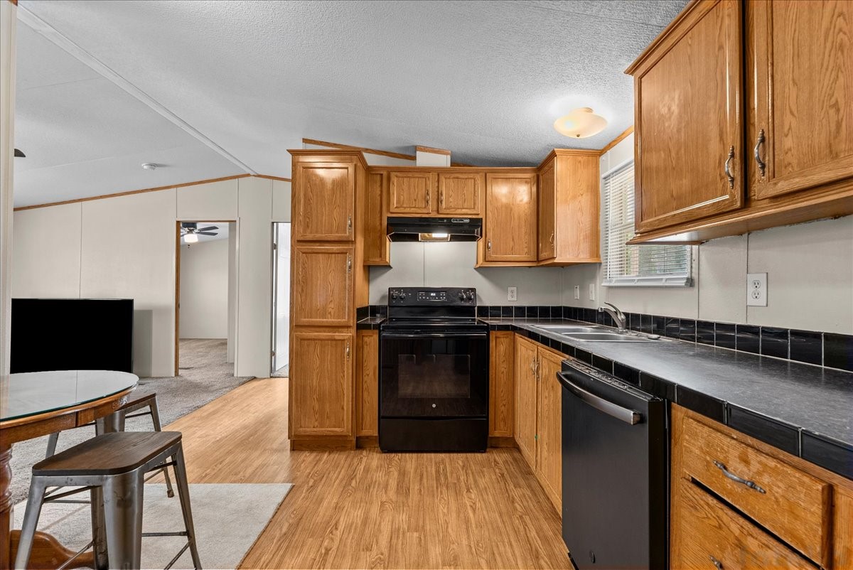 12717 33rd Street, Santa Fe, TX 77510