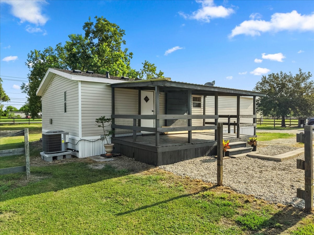 12717 33rd Street, Santa Fe, TX 77510