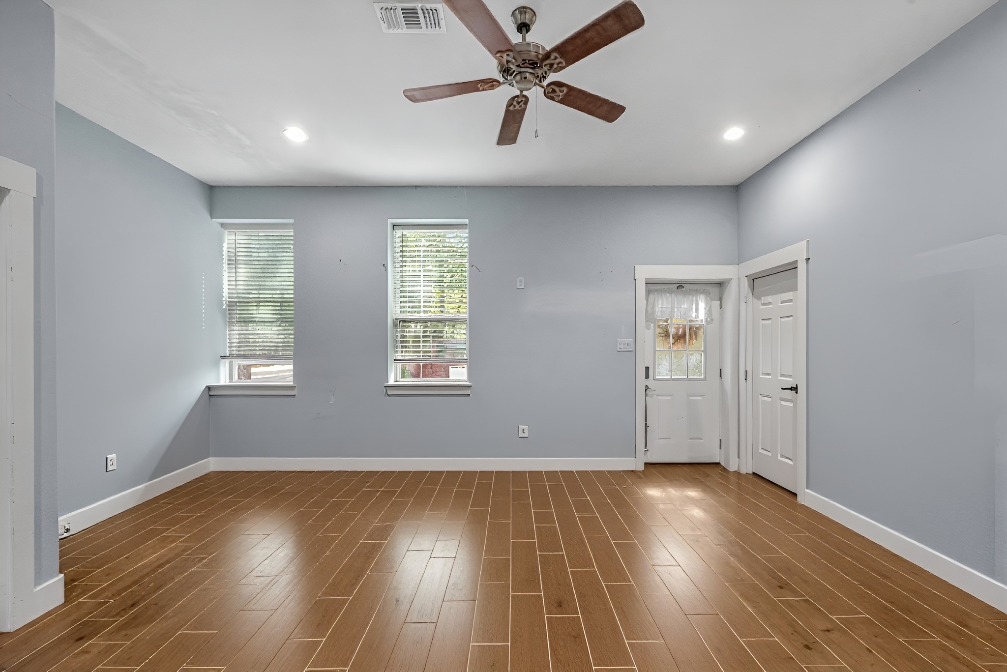 104 Apache Bend, Conroe, TX 77316
