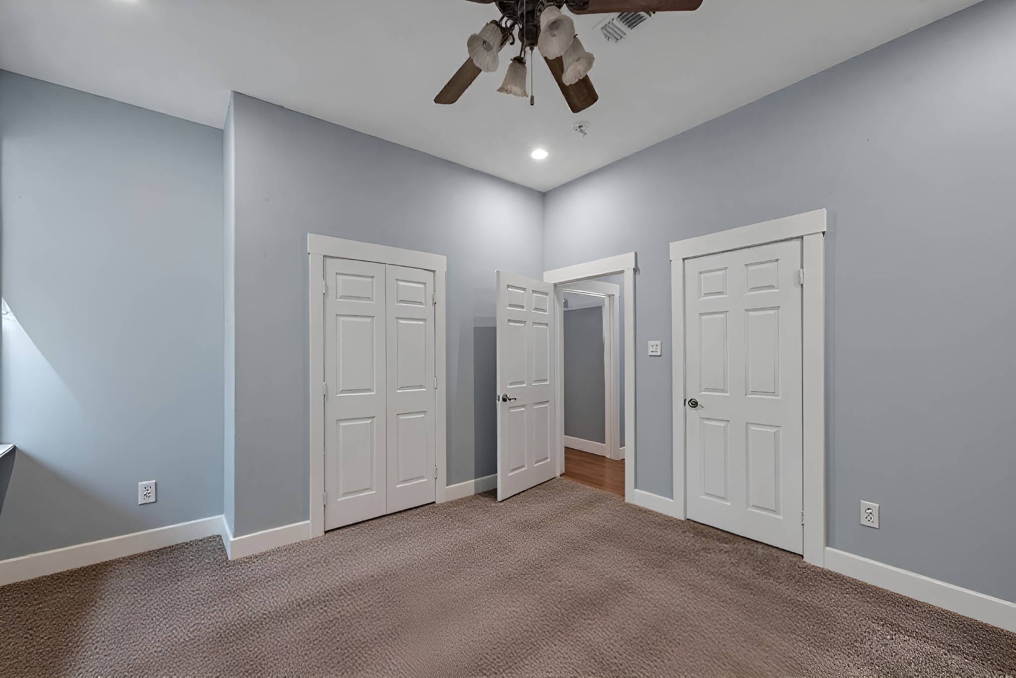 104 Apache Bend, Conroe, TX 77316