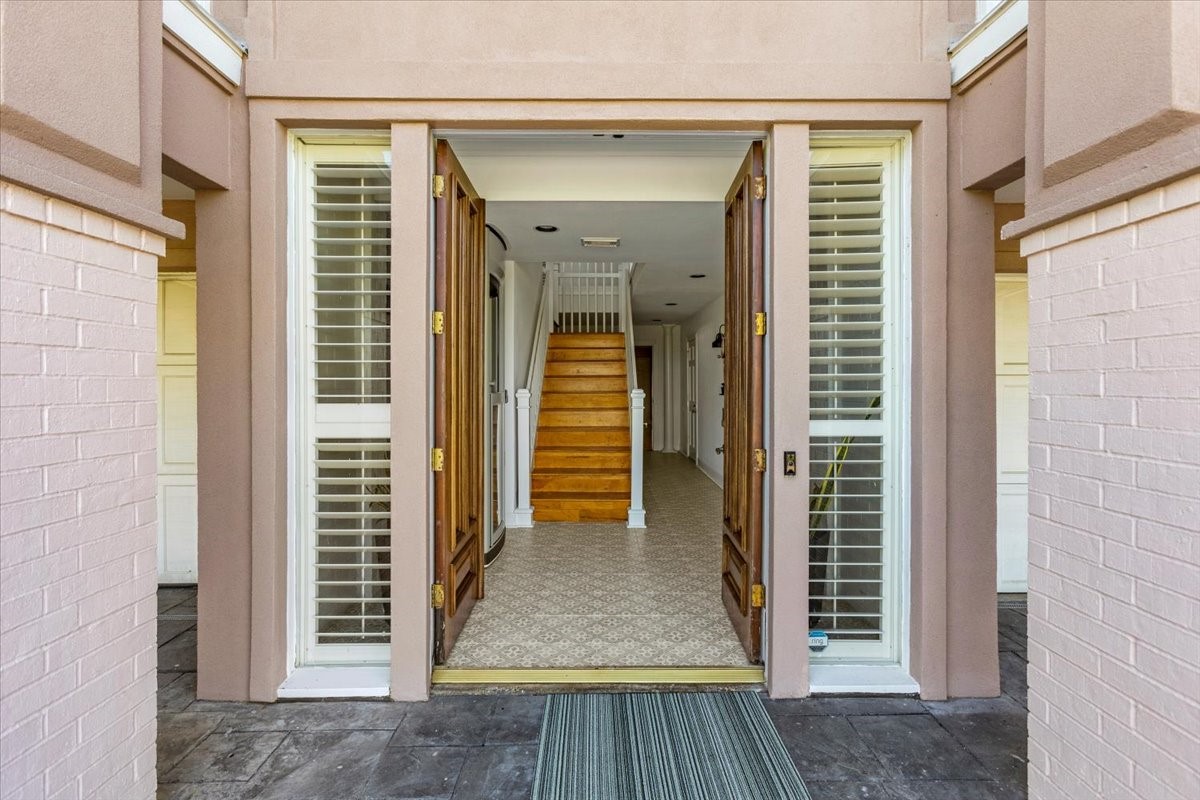 123 Port Street, San Leon, TX 77539