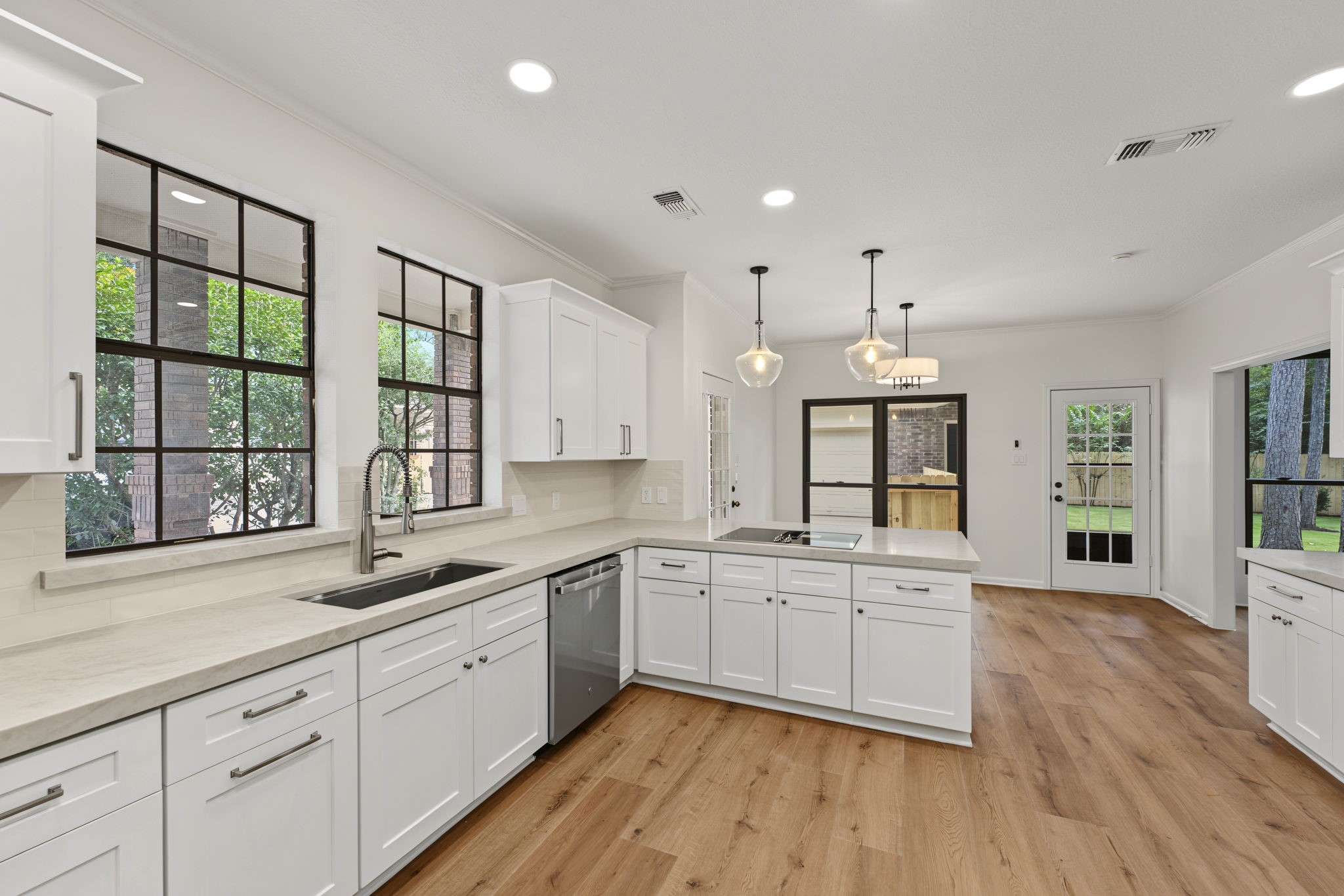 66 S Placid Hill Circle, The Woodlands, TX 77381
