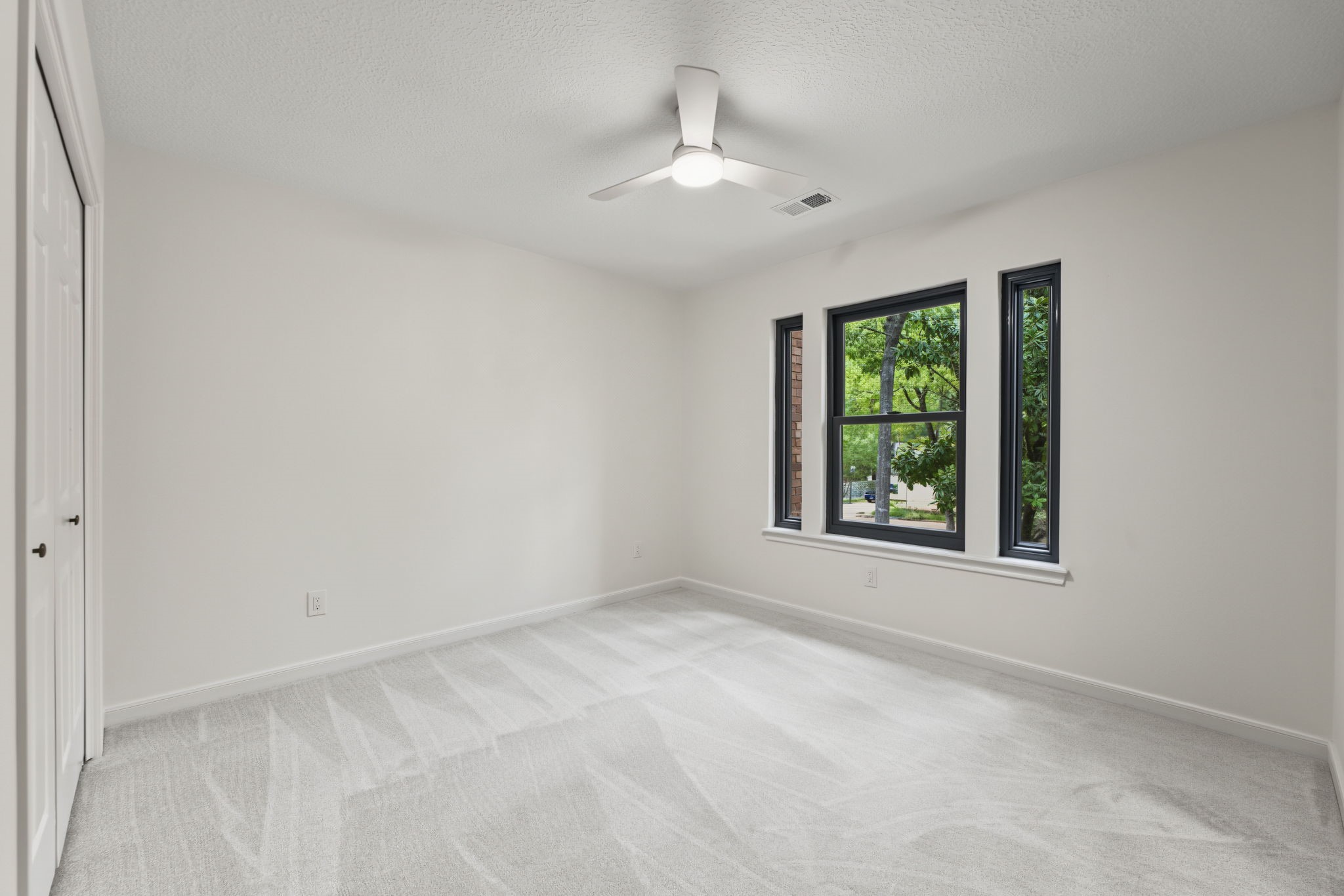 66 S Placid Hill Circle, The Woodlands, TX 77381