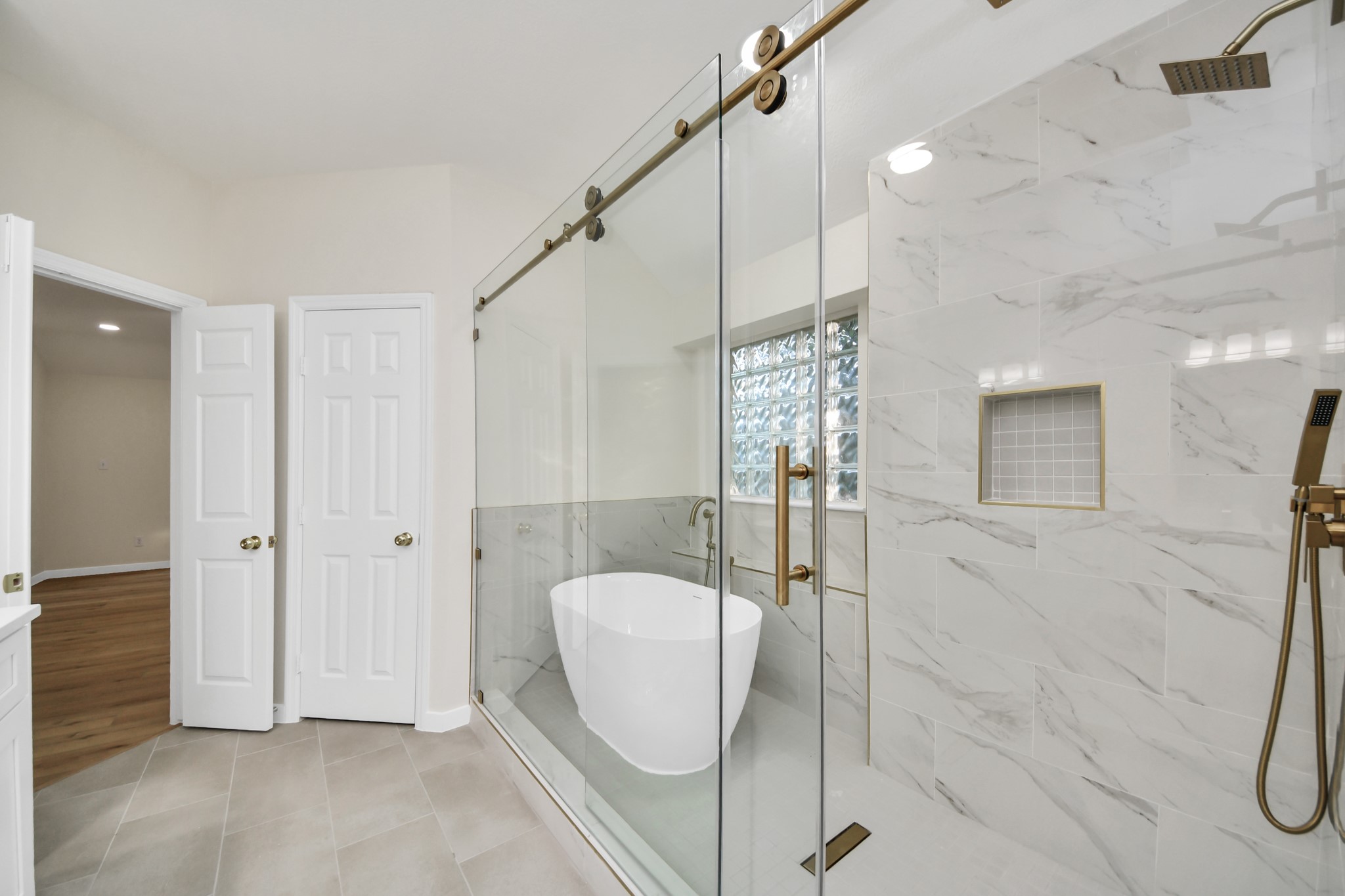 11927 Canyon Mills Drive, Houston, TX 77095