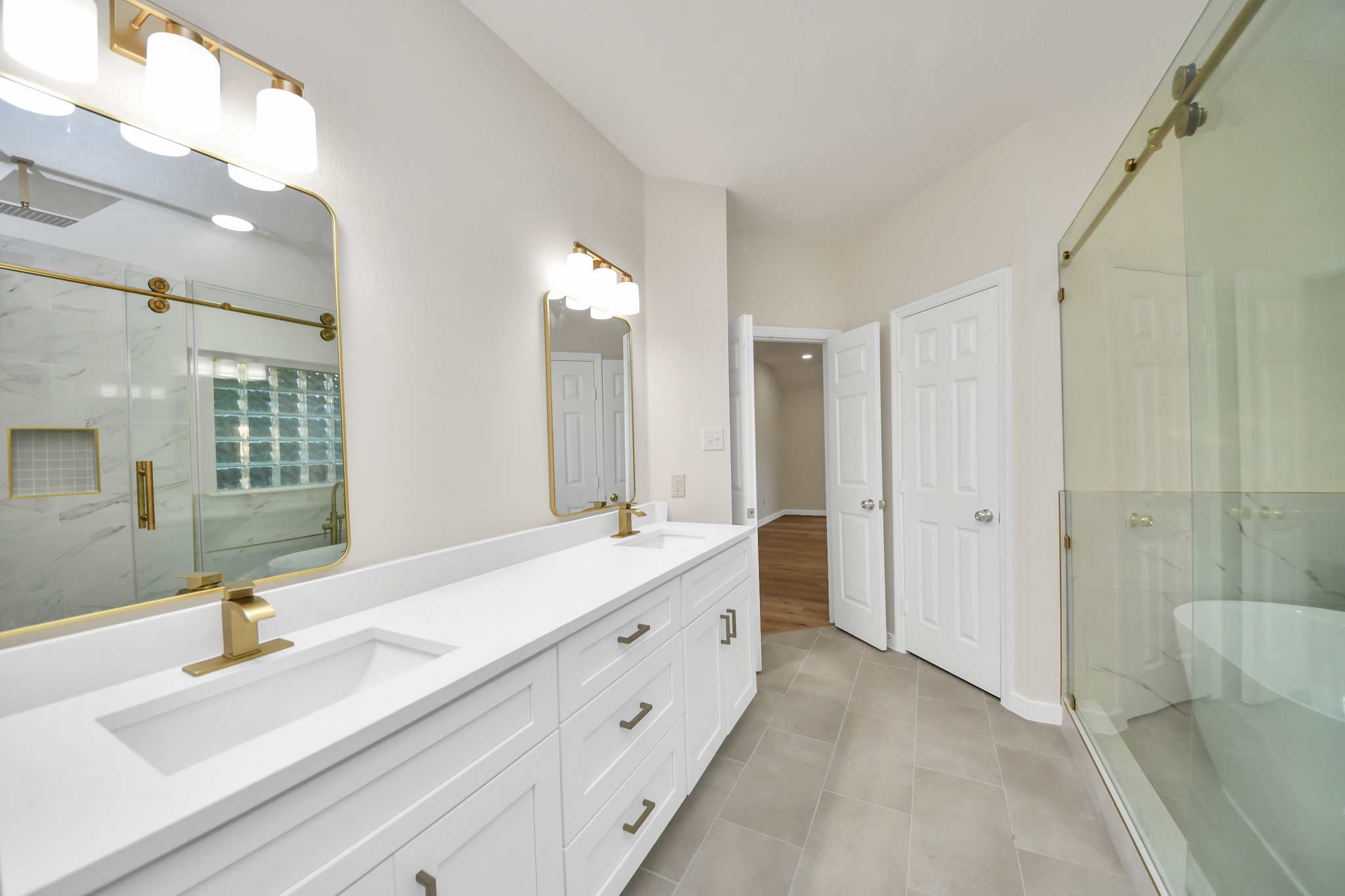 11927 Canyon Mills Drive, Houston, TX 77095