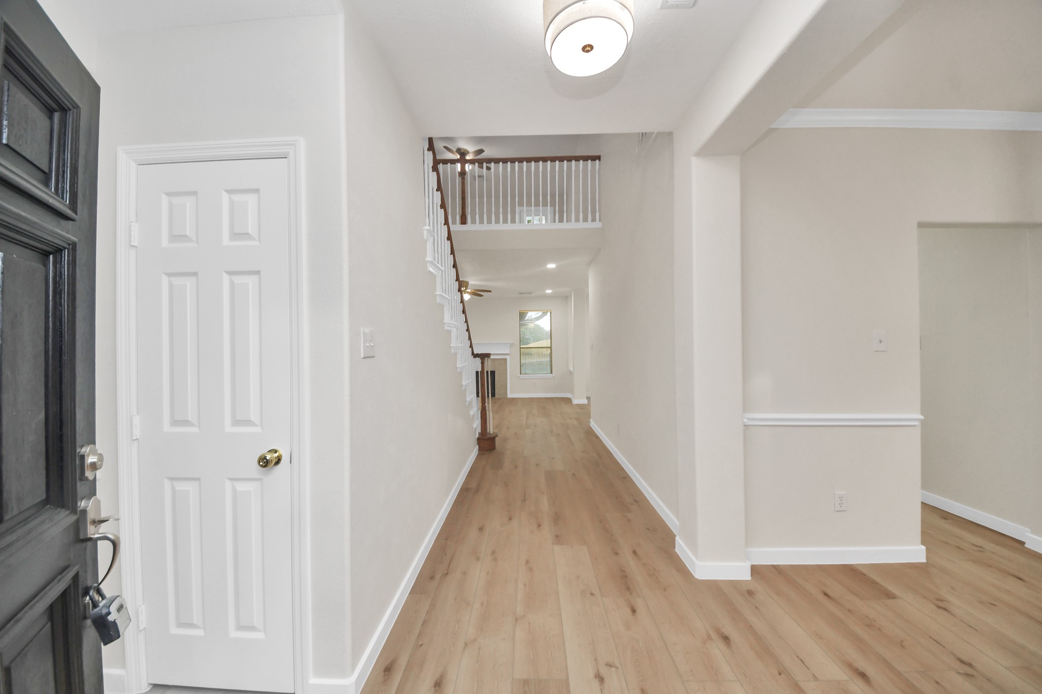 11927 Canyon Mills Drive, Houston, TX 77095