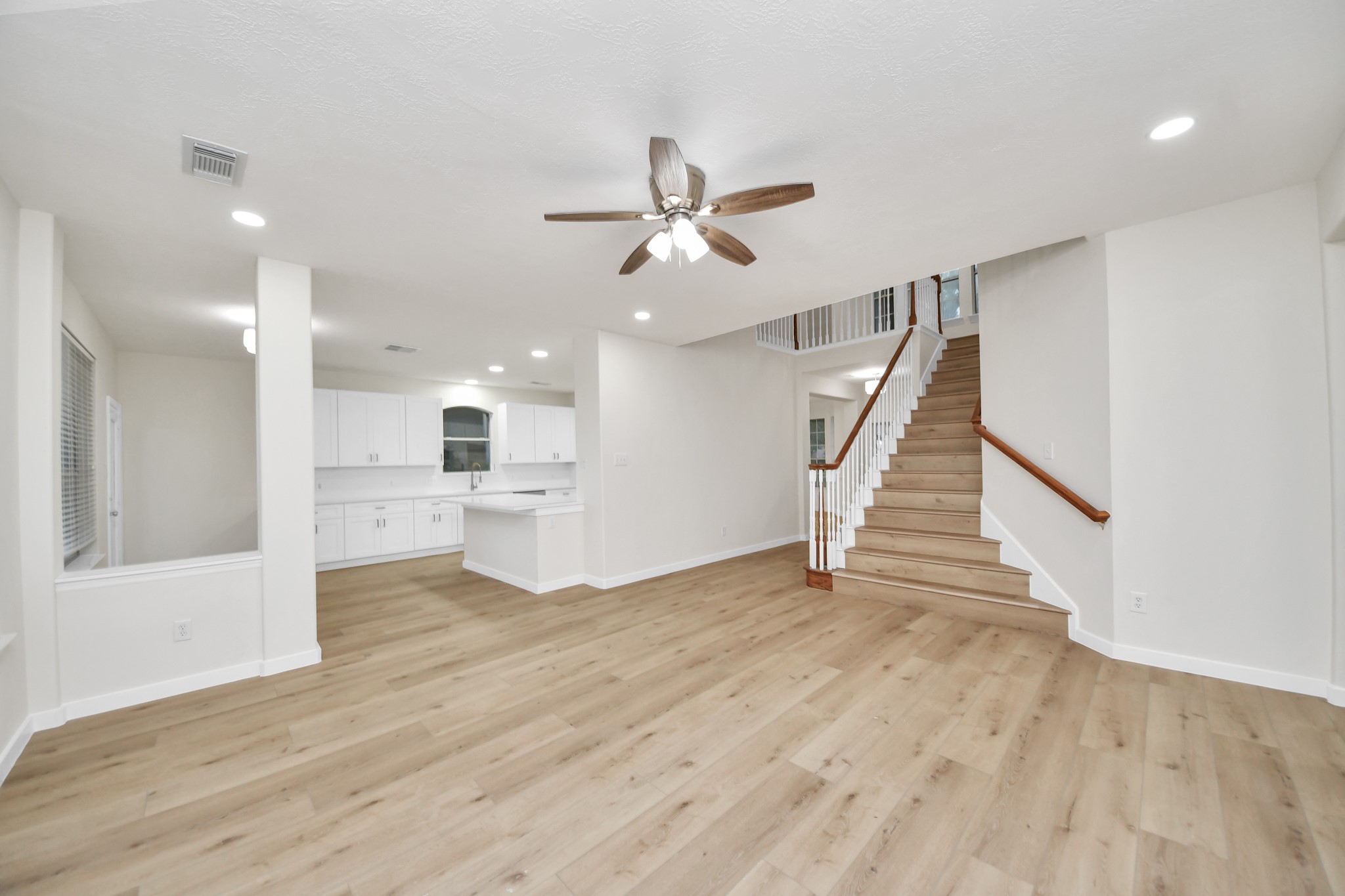 11927 Canyon Mills Drive, Houston, TX 77095