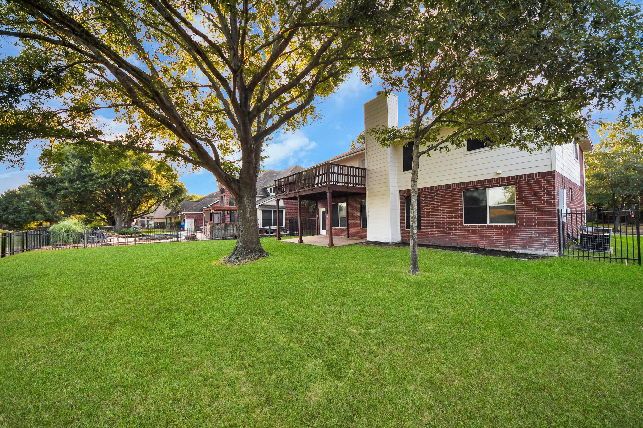 11927 Canyon Mills Drive, Houston, TX 77095