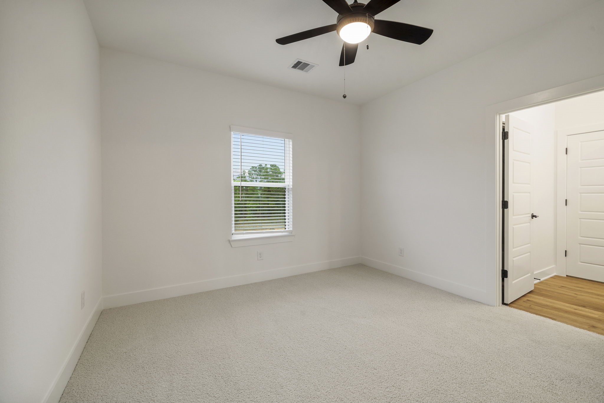 5629 Marigold Mile Drive, Magnolia, TX 77354